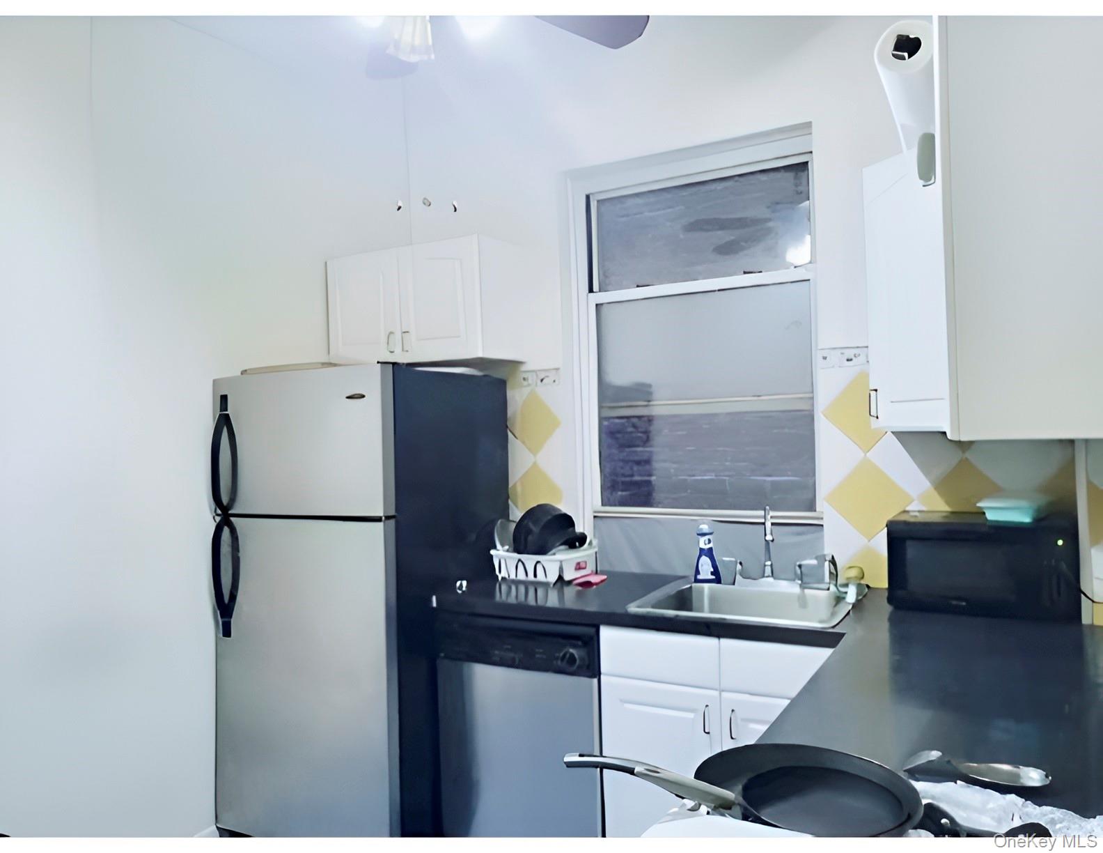 324 E 50th Street Unit 3A, Manhattan NY 10022
