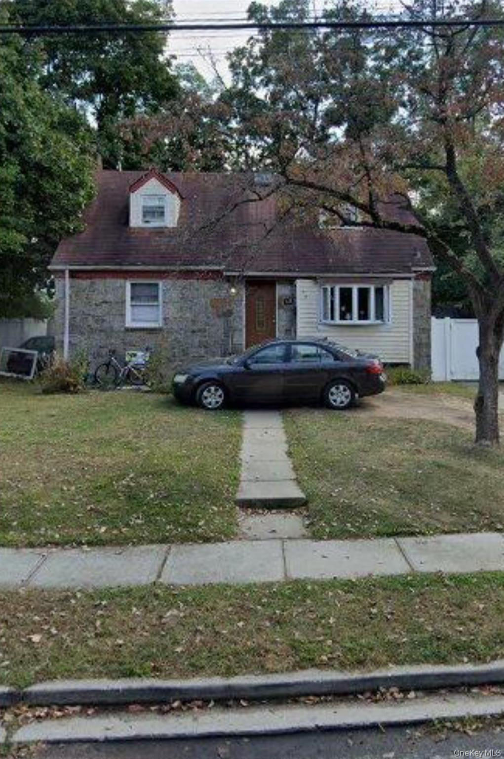 123 Smith Street, Roosevelt NY 11575