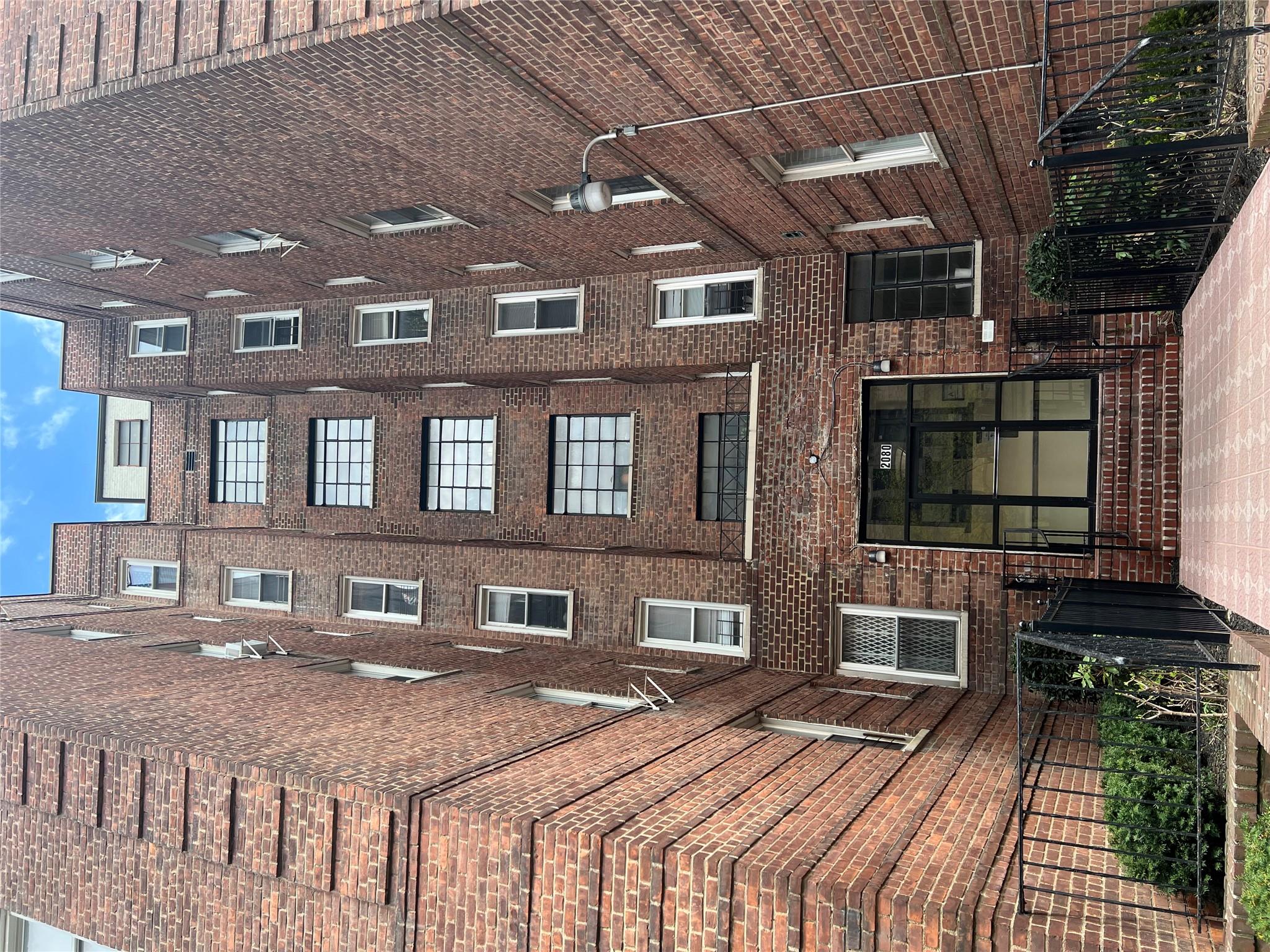 2080 Barnes Avenue Unit 4C, Bronx NY 10462
