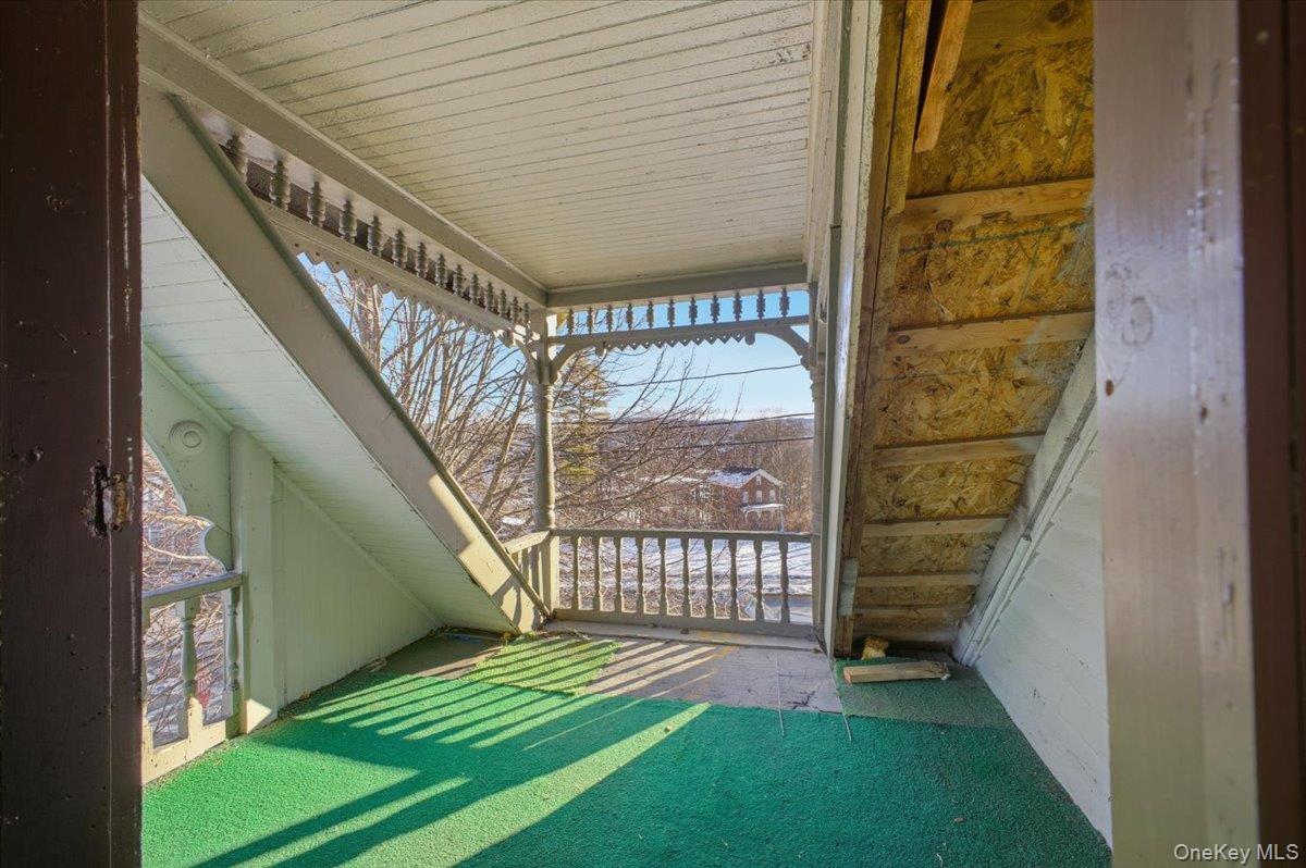 97 Maple Avenue, Catskill NY 12414
