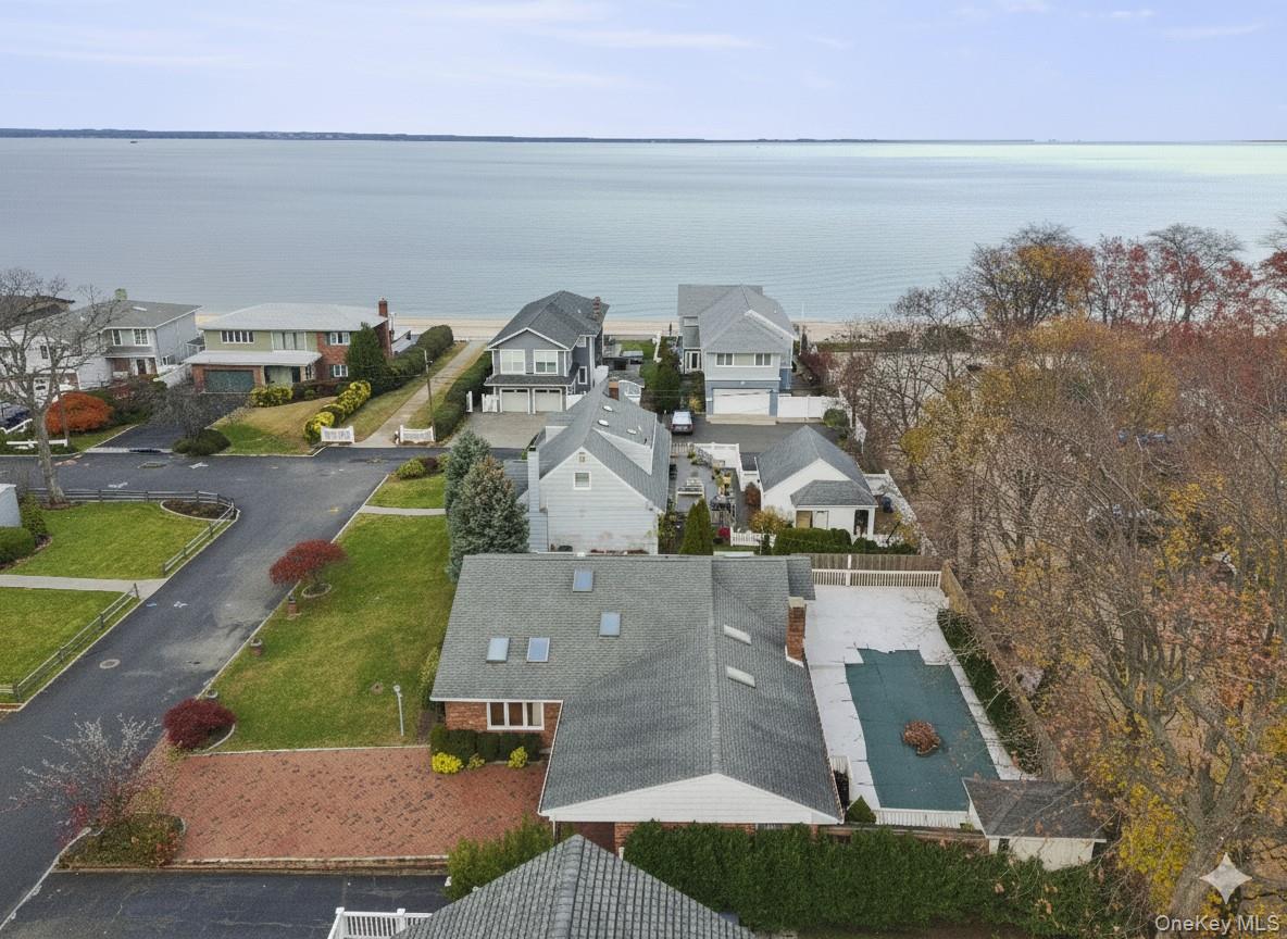 9 Oak Shore Drive, Bayville NY 11709