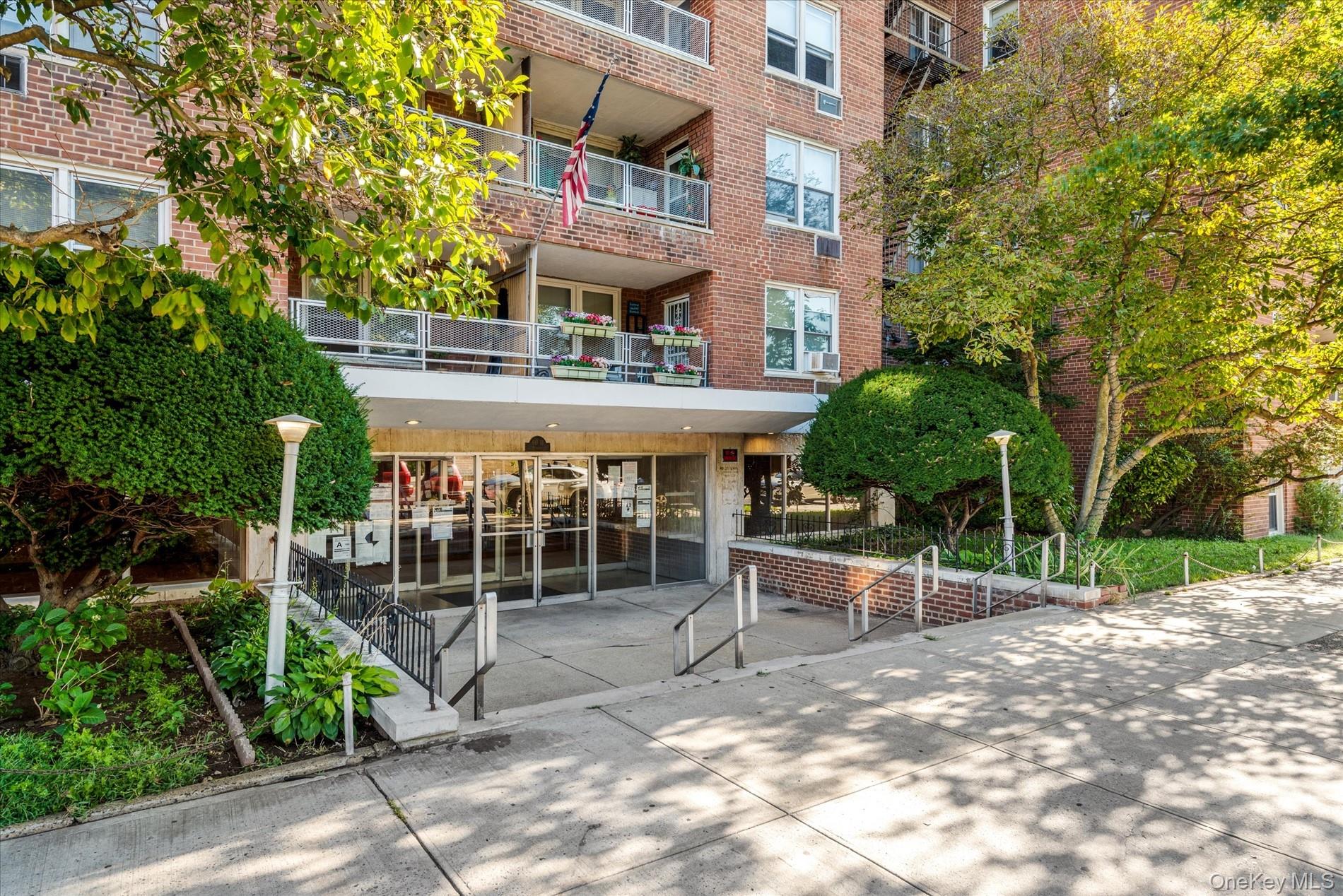 60-11 Broadway Unit 4N, Woodside NY 11377