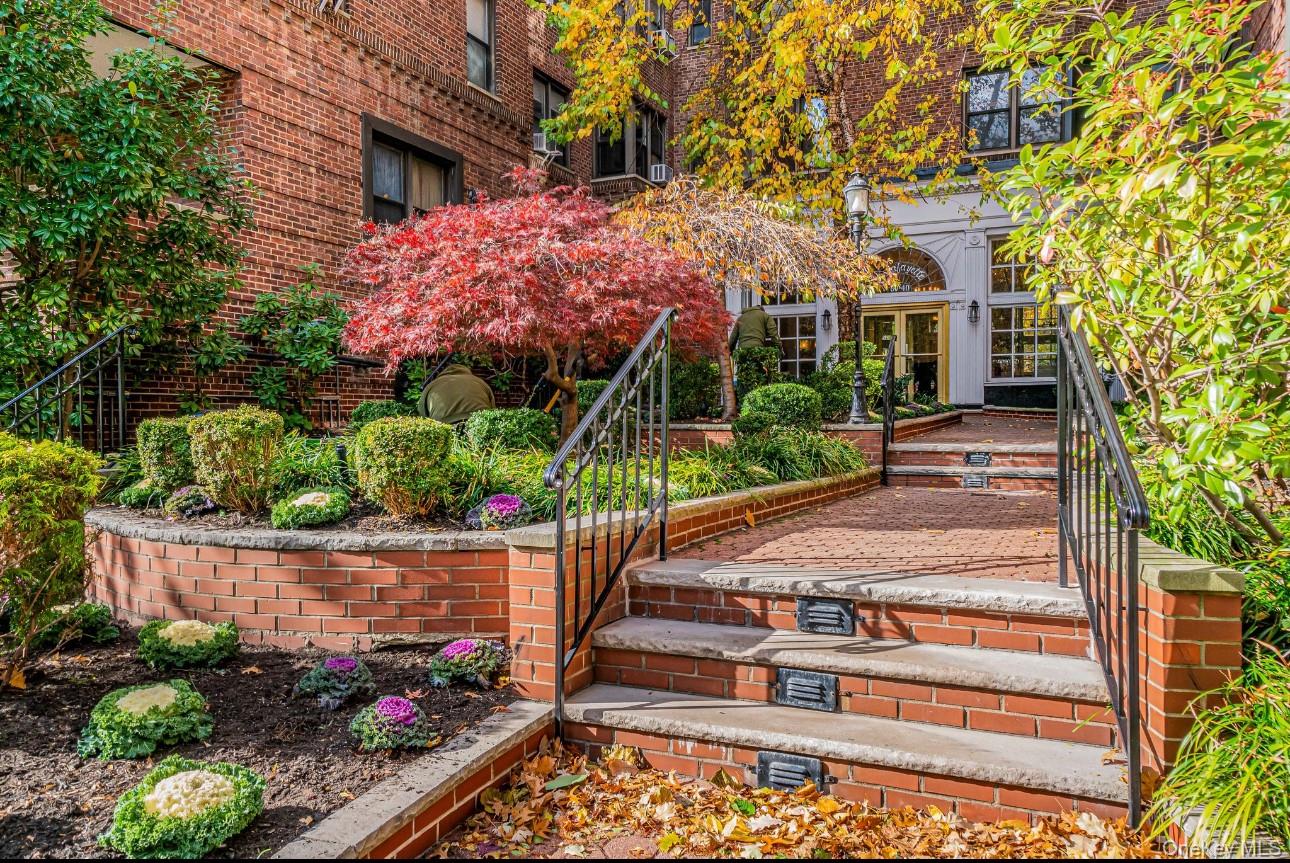 69-40 Yellowstone Boulevard Unit 119, Forest Hills NY 11375