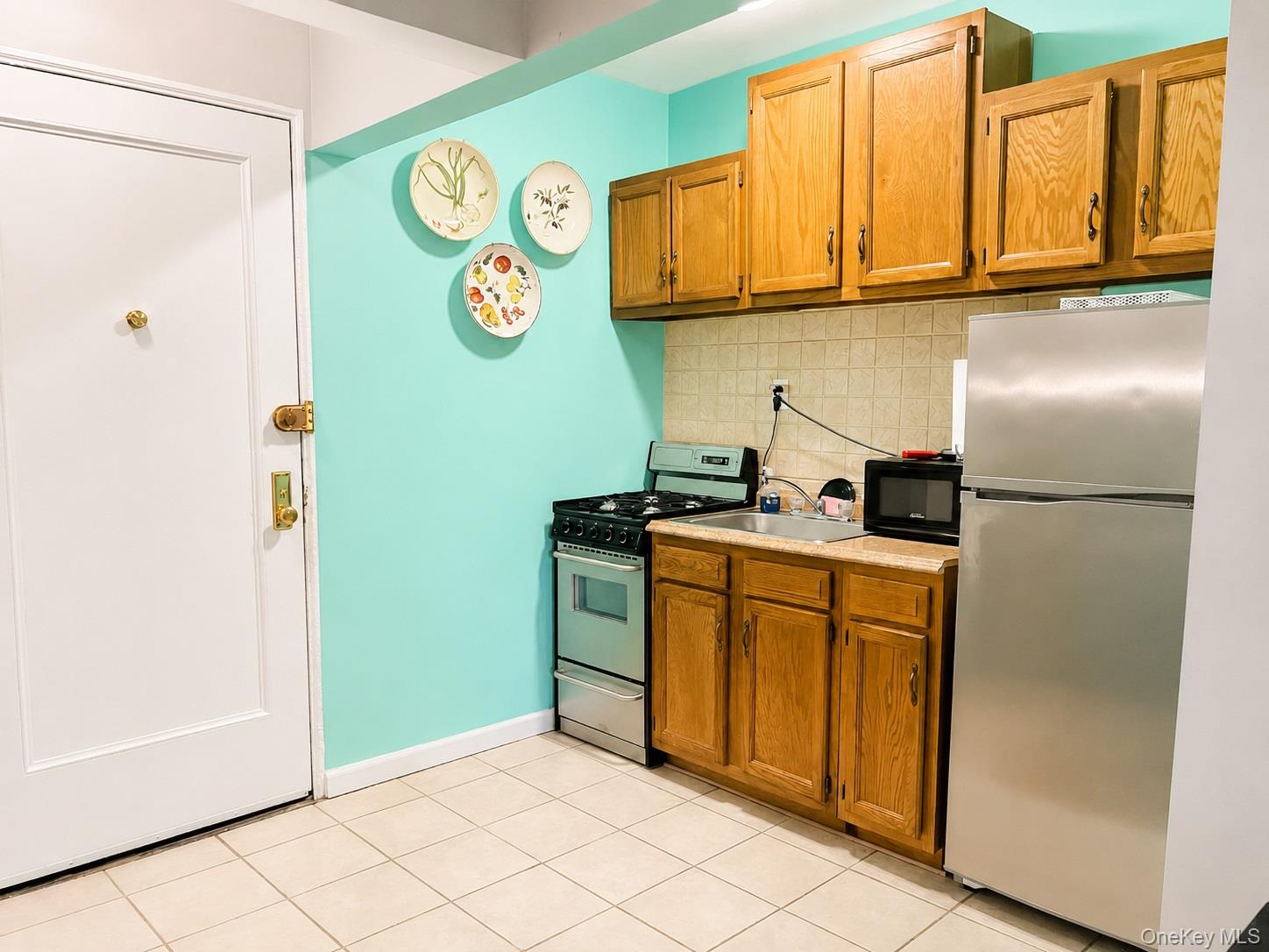 1273 North Avenue Unit 1G. Entry 3, New Rochelle NY 10804
