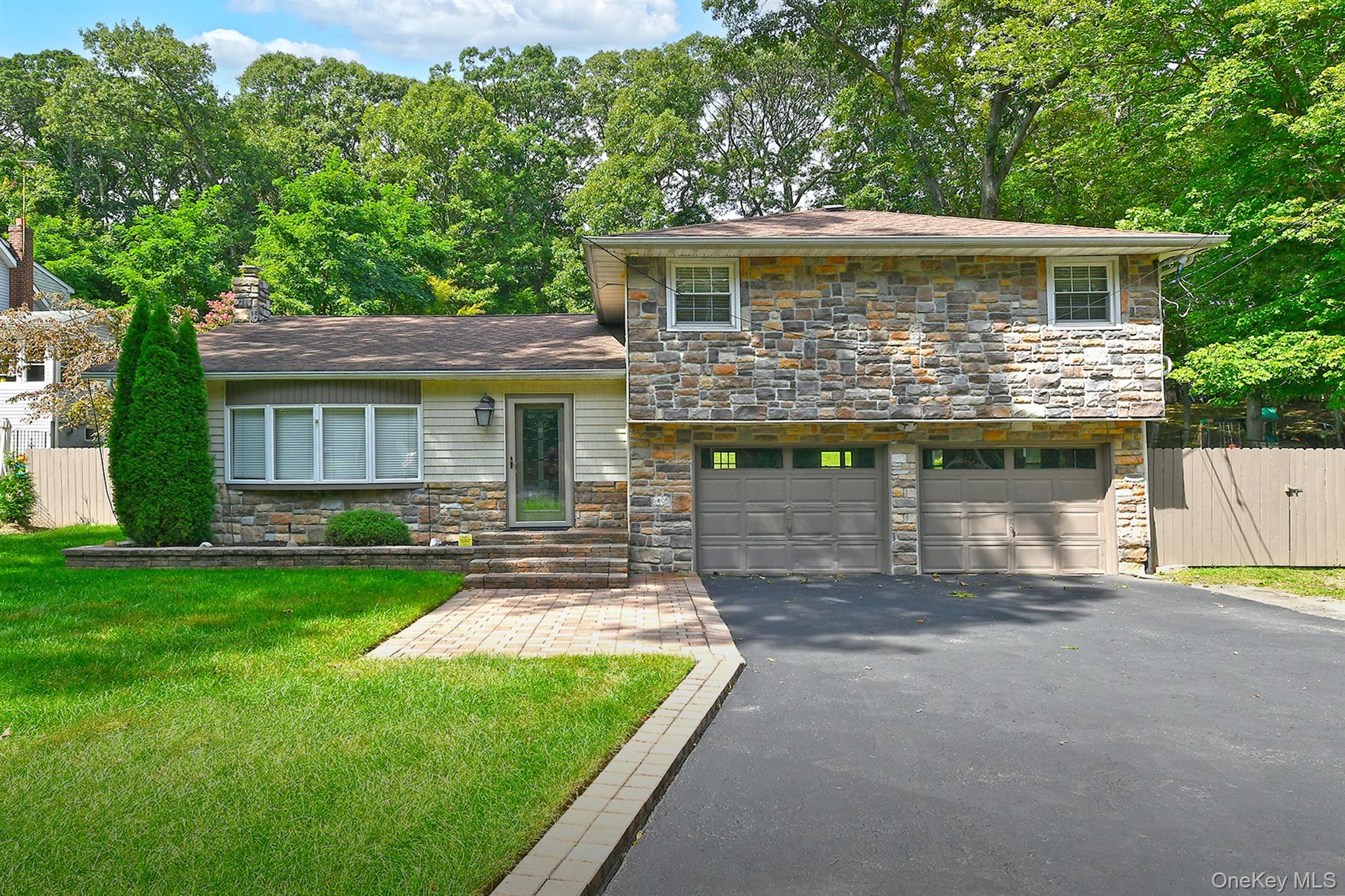 150 Hallock Landing Road, Rocky Point NY 11778