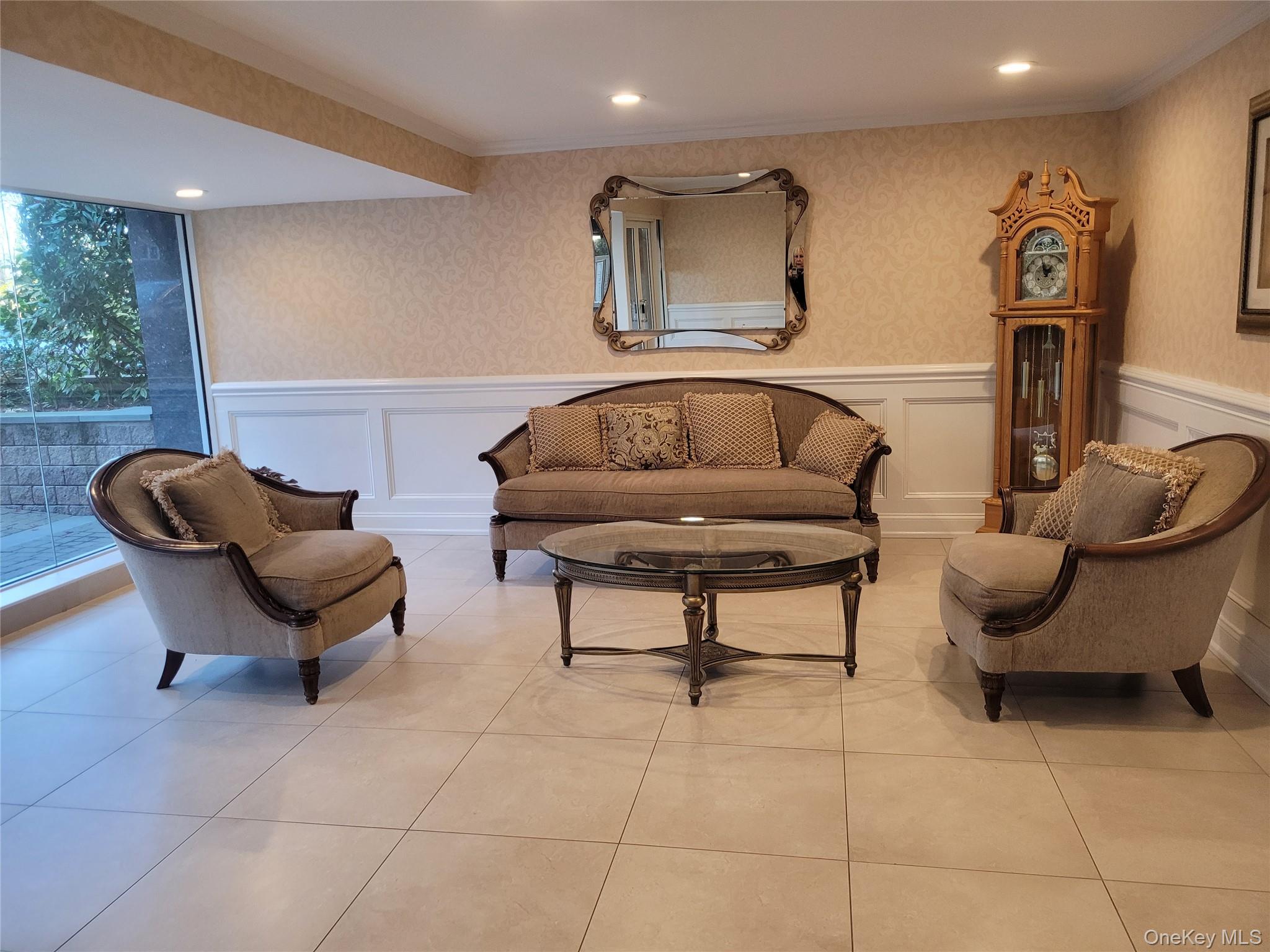 43-25 Douglaston Parkway Unit 4J, Douglaston NY 11363