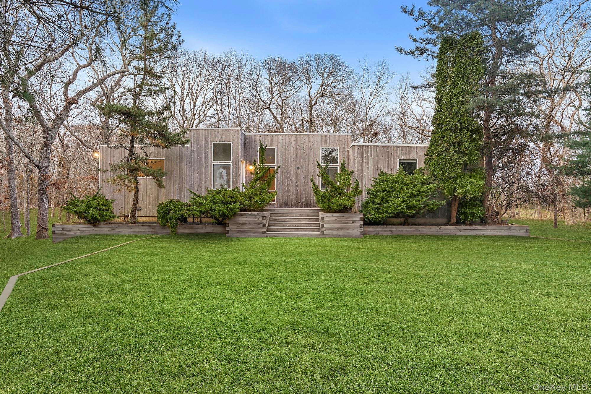 54 Fox Hunt, Amagansett NY 11930