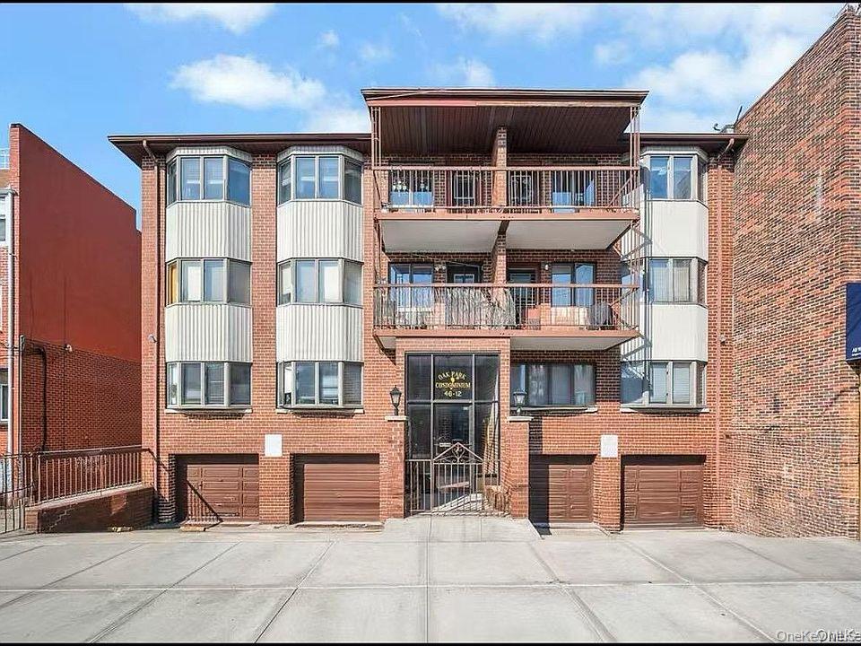 46-12 161st Street Unit 2C, Flushing NY 11358