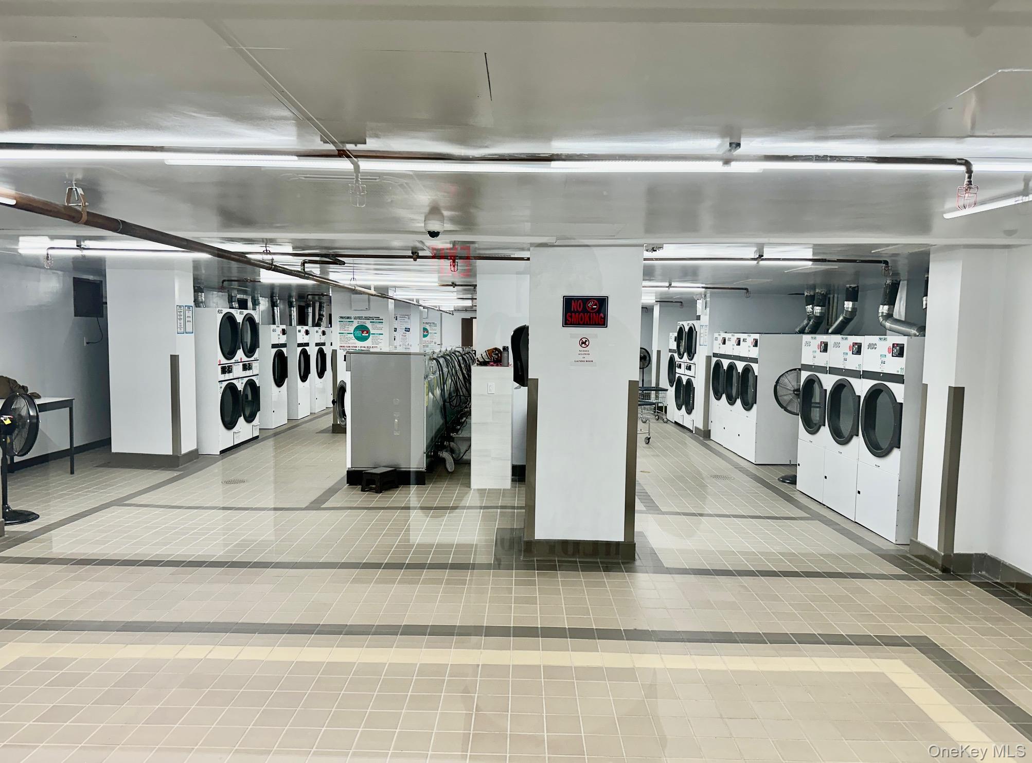 61-20 Grand Central Parkway Unit A1407, Forest Hills NY 11375