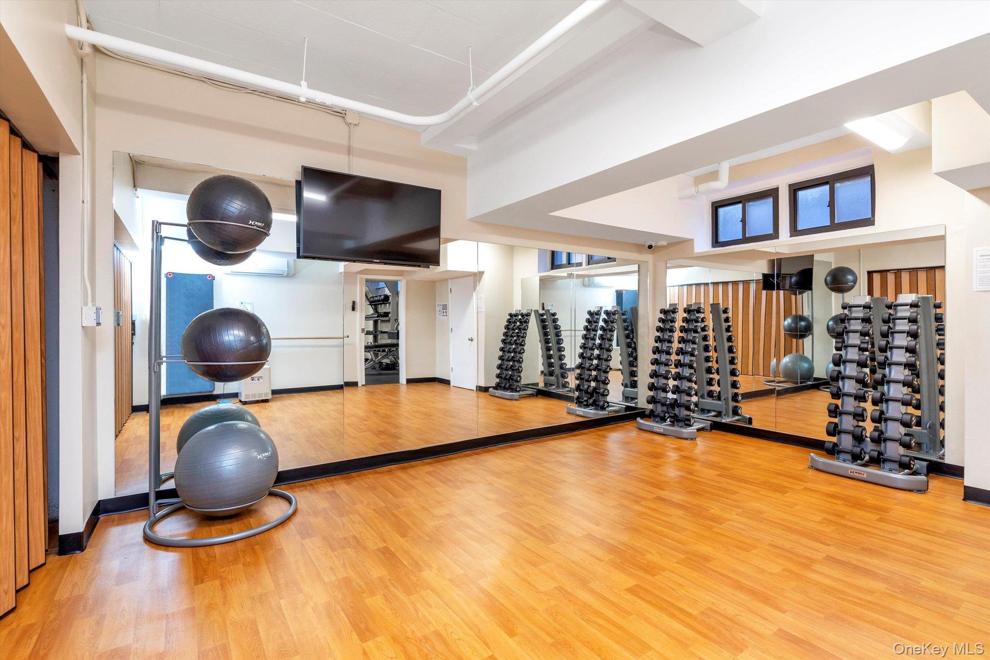69-10 Yellowstone Boulevard Unit 210, Forest Hills NY 11375