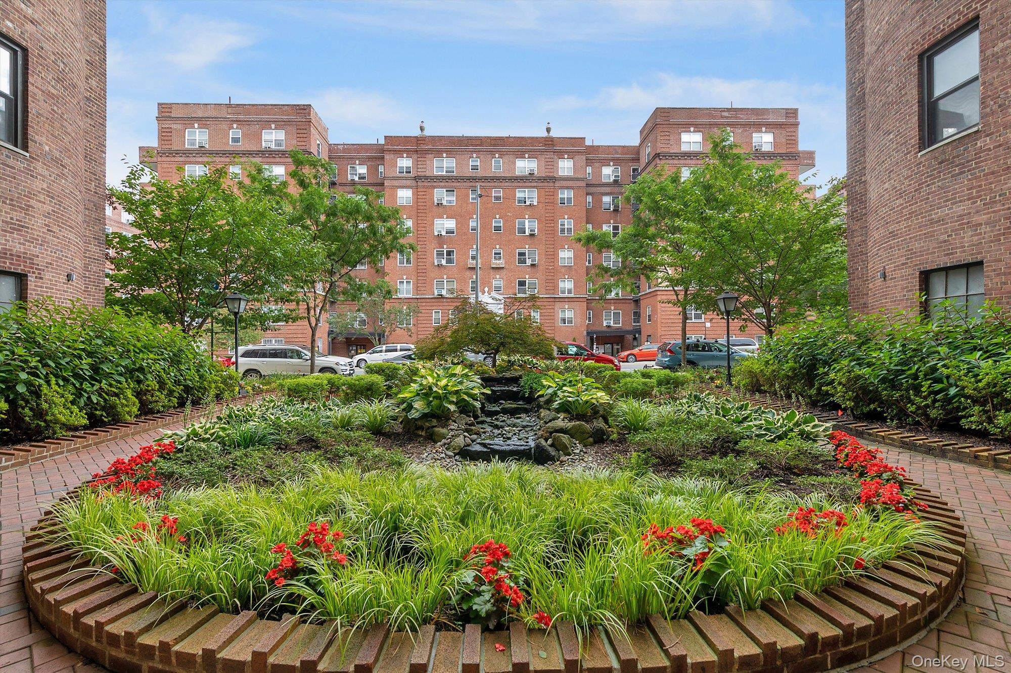 69-10 Yellowstone Boulevard Unit 210, Forest Hills NY 11375