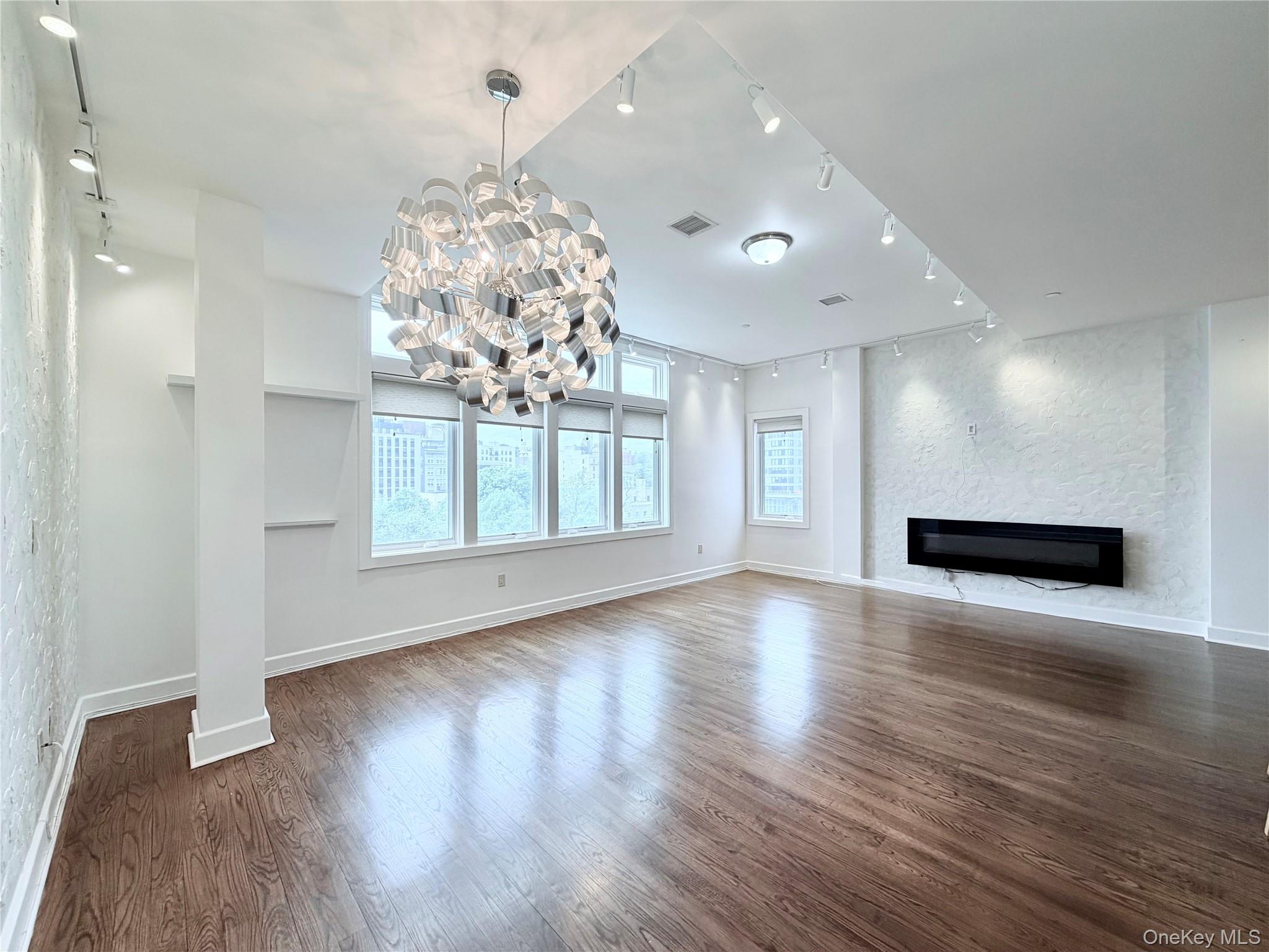 90 Bay Street Landing Unit 8D, Staten Island NY 10301