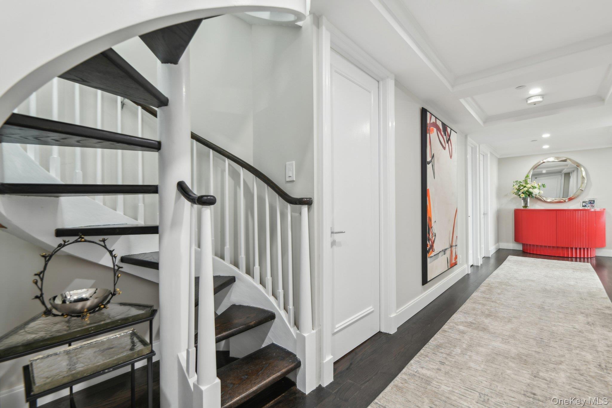 100 Hilton Avenue Unit 901, Garden City NY 11530