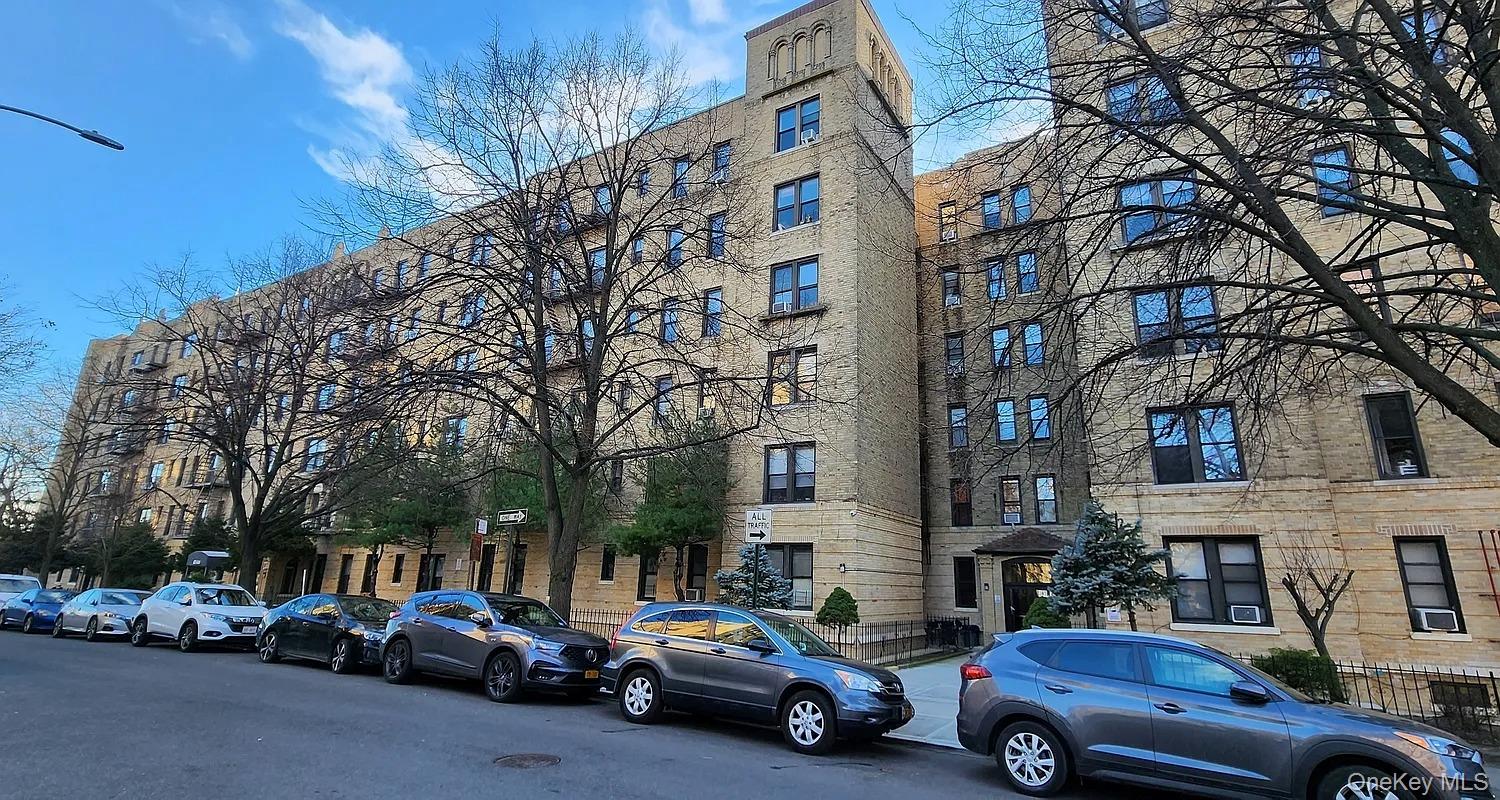 83-52 Talbot Street Unit 1-J, Kew Gardens NY 11415