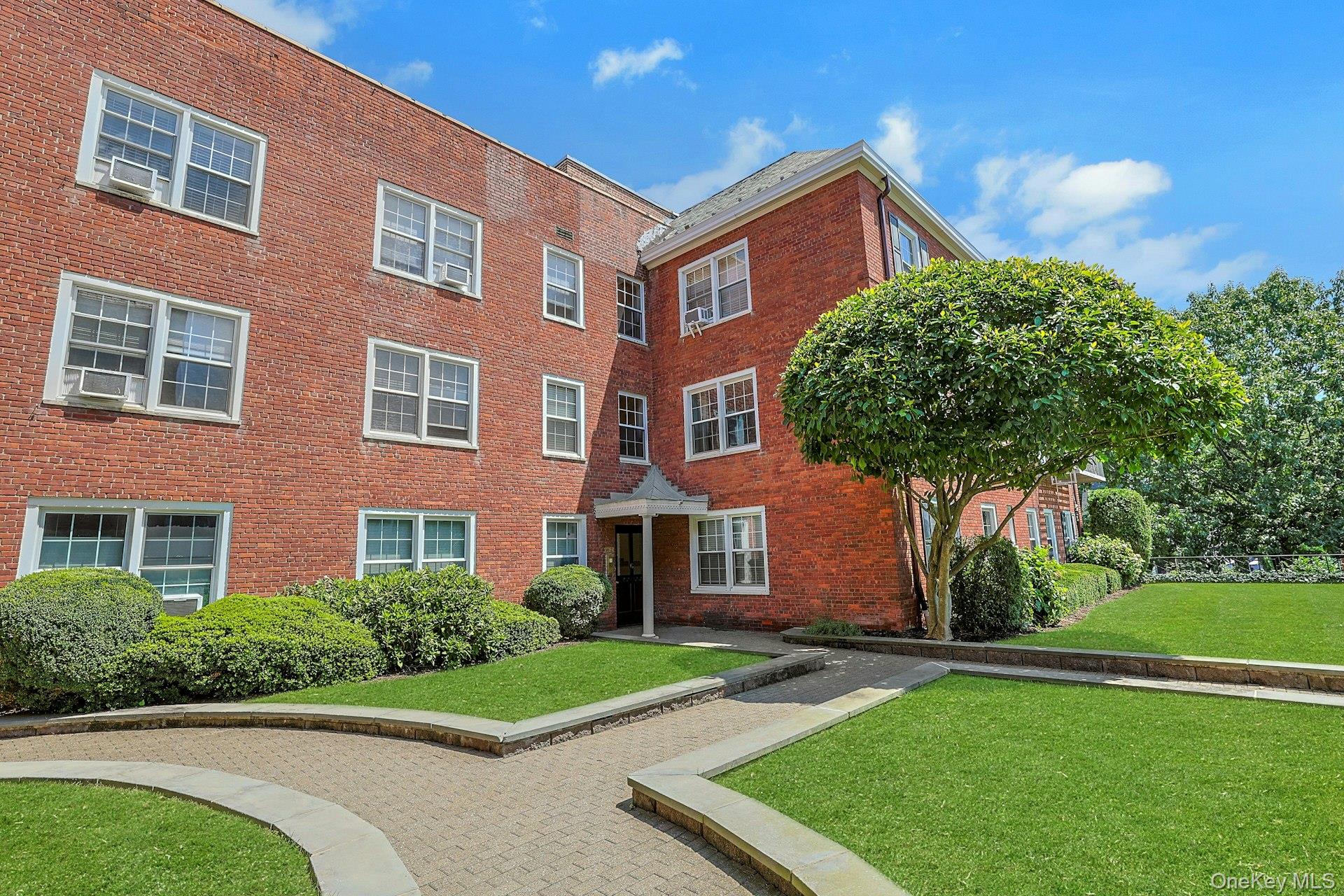 1815 Palmer Avenue Unit 3X, Larchmont NY 10538