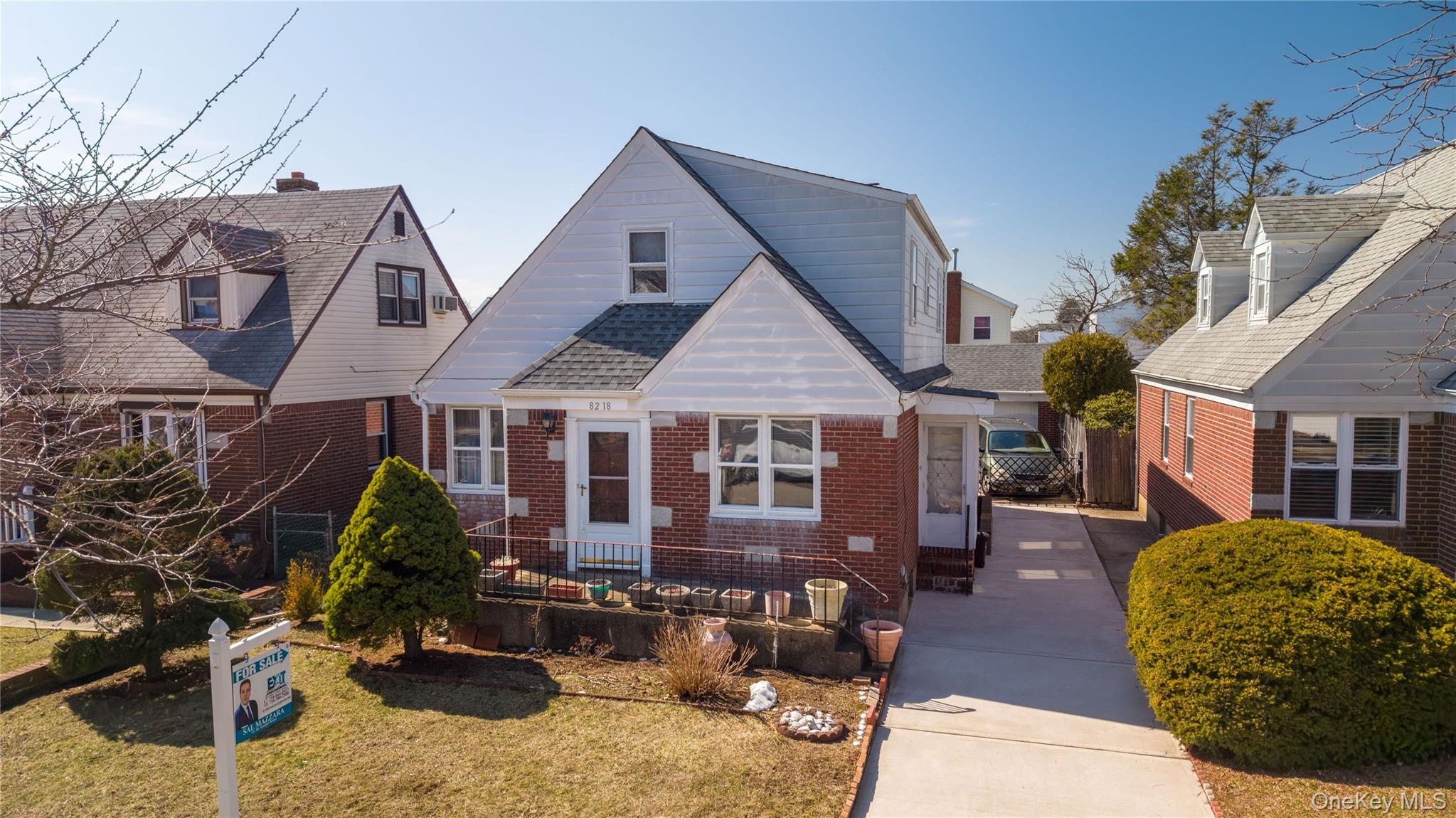 8218 258th Street, Floral Park NY 11004