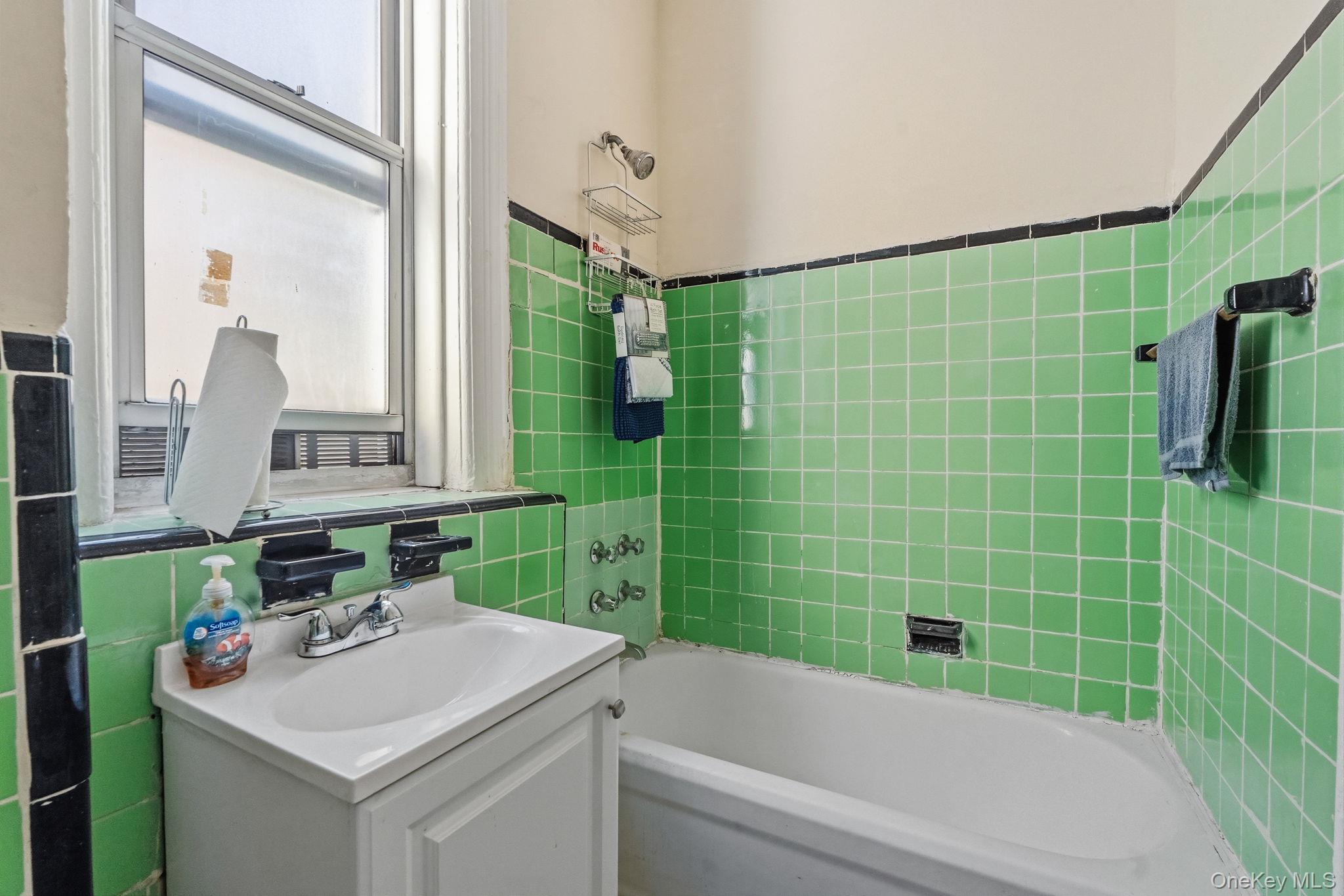 202 W 118th St Unit 5A, Manhattan NY 10026
