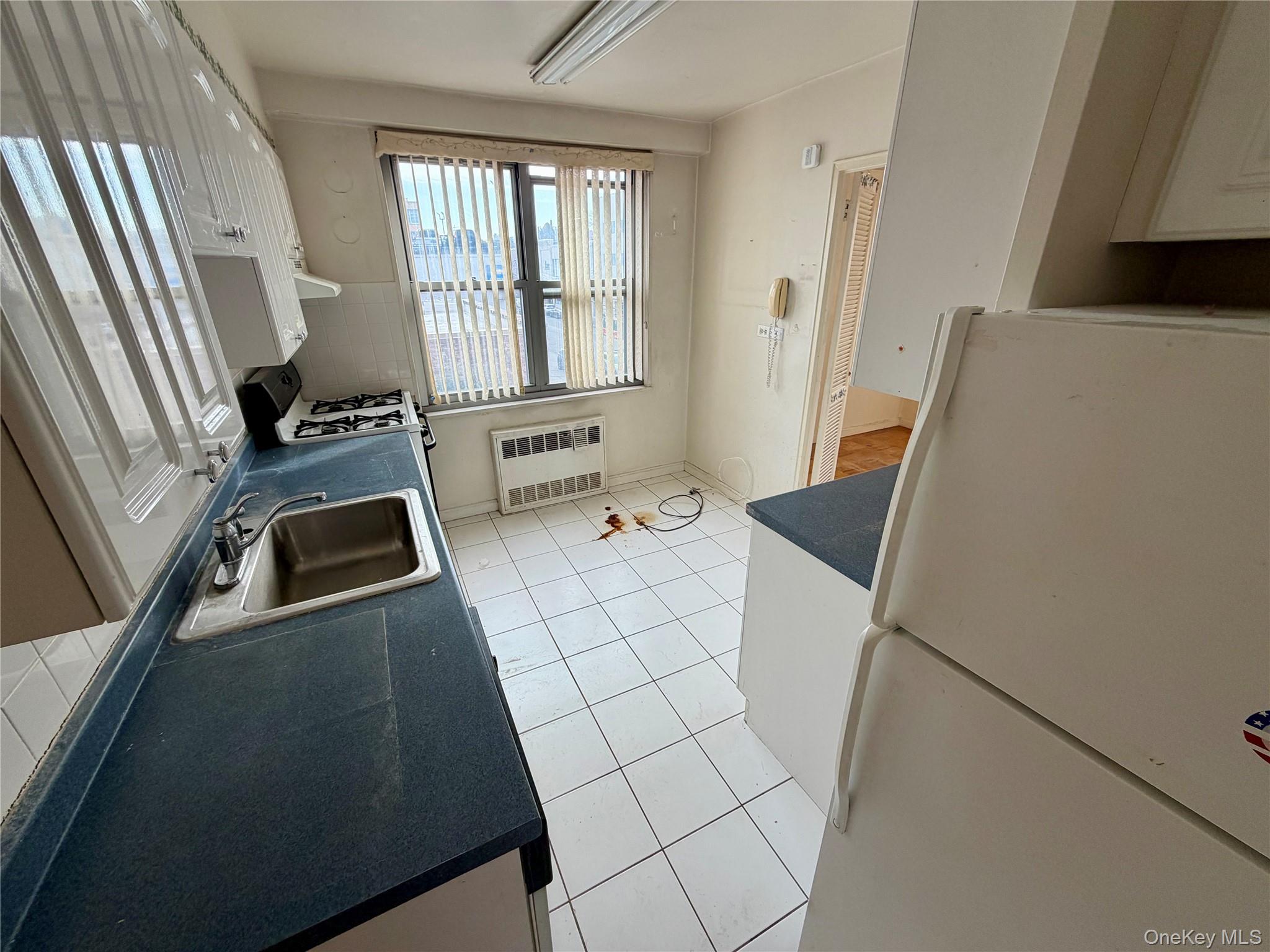 70-25 Yellowstone Boulevard Unit 3H, Forest Hills NY 11375
