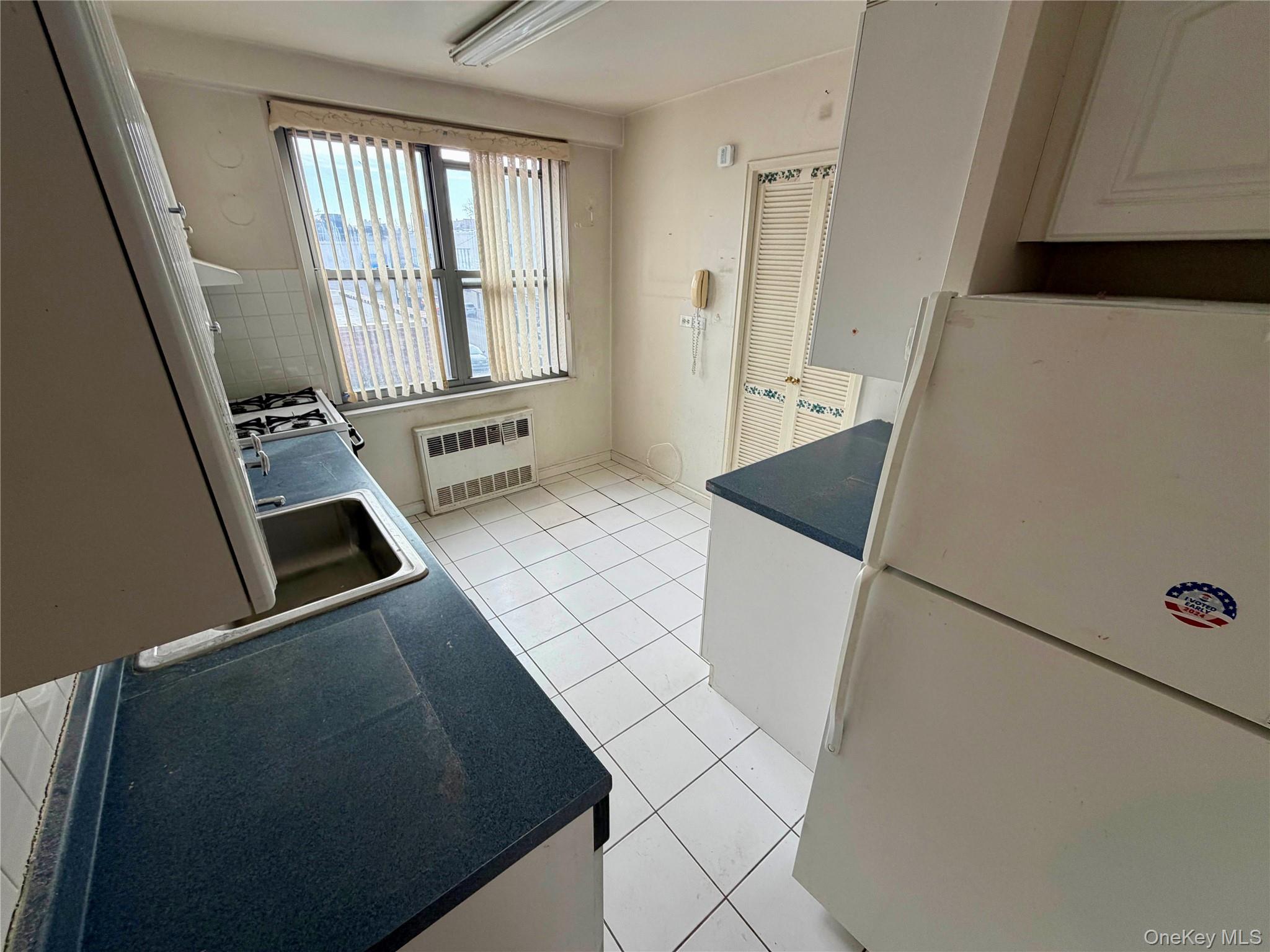 70-25 Yellowstone Boulevard Unit 3H, Forest Hills NY 11375