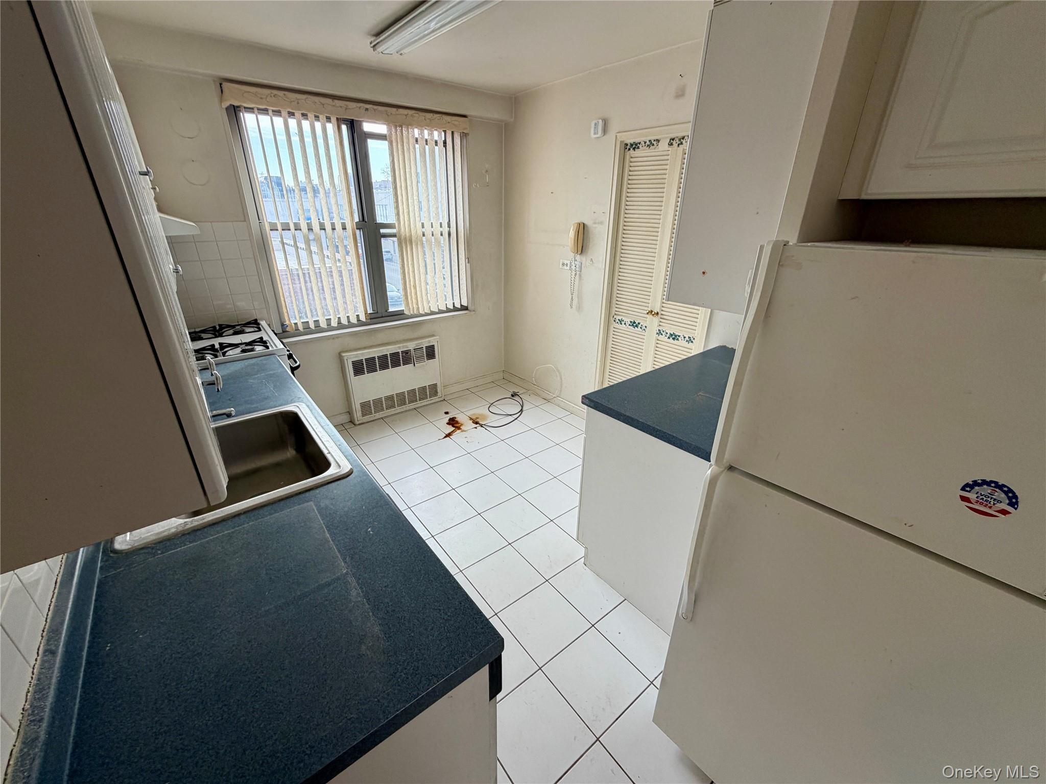 70-25 Yellowstone Boulevard Unit 3H, Forest Hills NY 11375