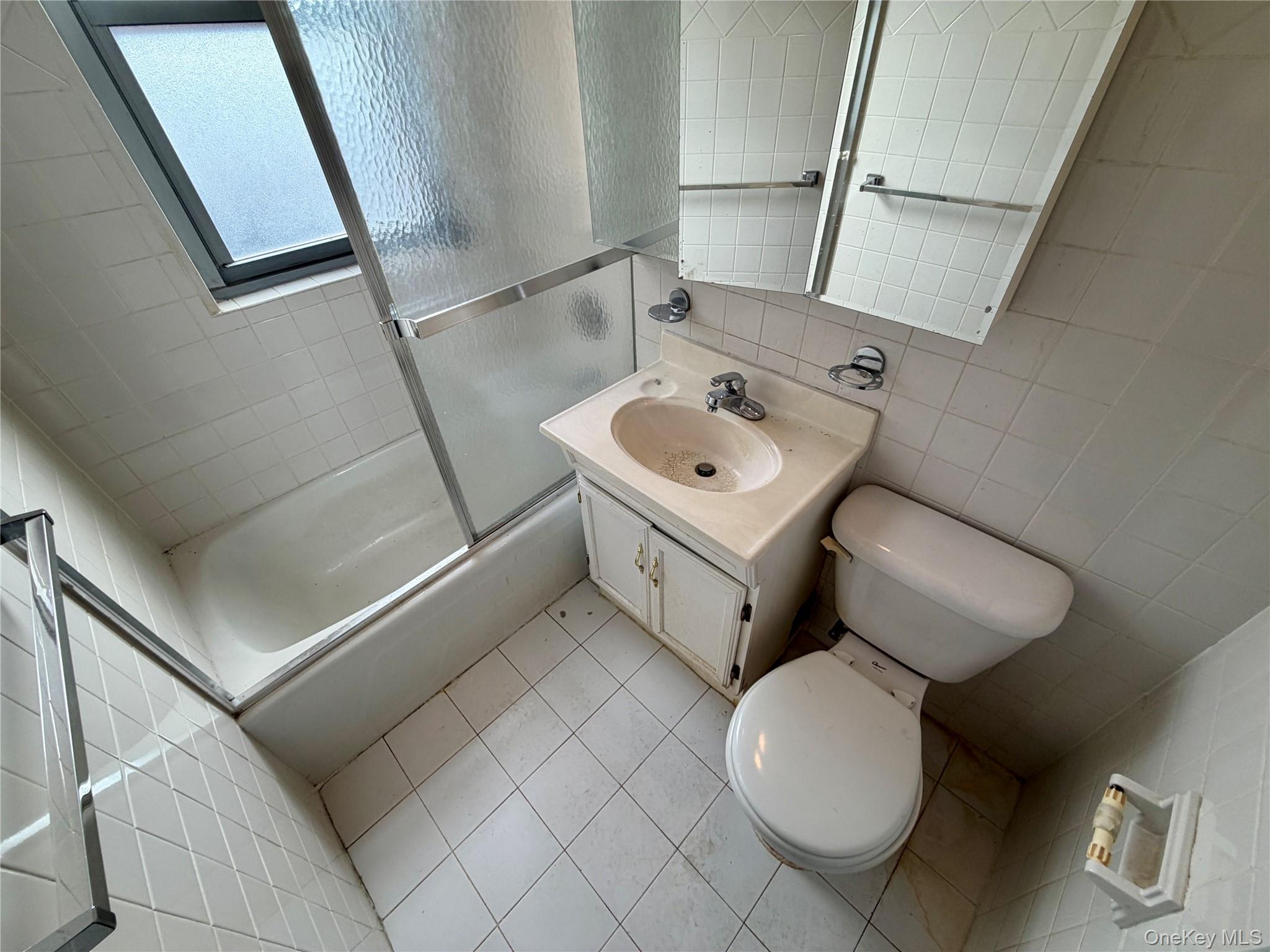 70-25 Yellowstone Boulevard Unit 3H, Forest Hills NY 11375