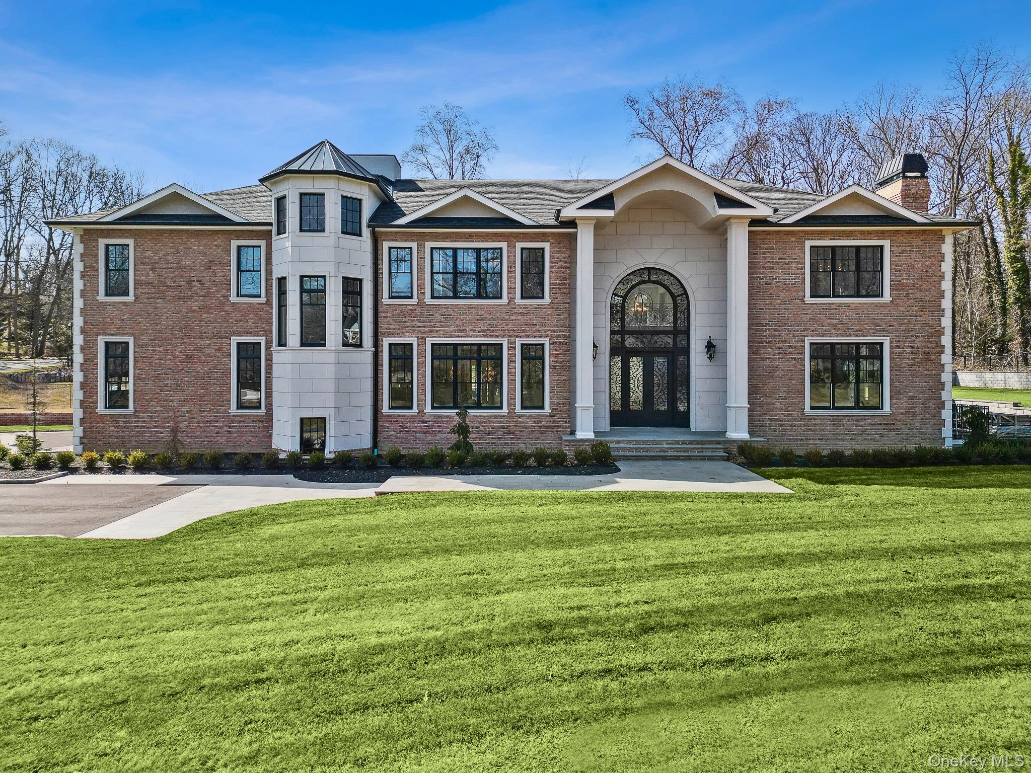 24 Landview Drive, Dix Hills NY 11746