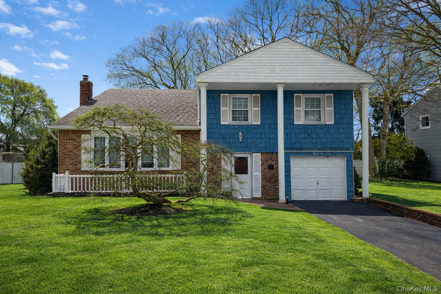 15 Palm Street, Selden NY 11784