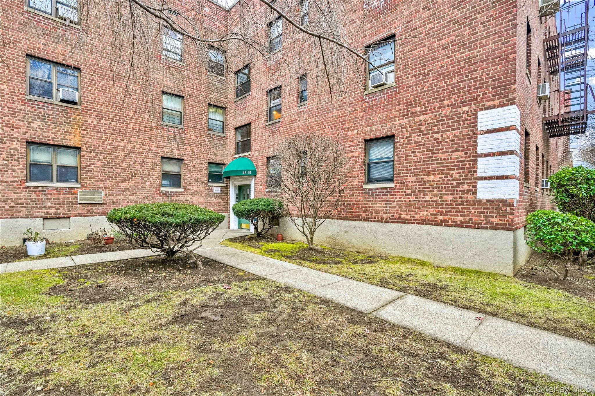46-31 215th Place Unit 1A, Bayside NY 11361