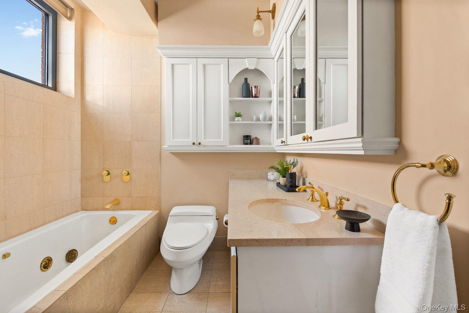 222 RIVERSIDE Drive Unit 12A, Manhattan NY 10025