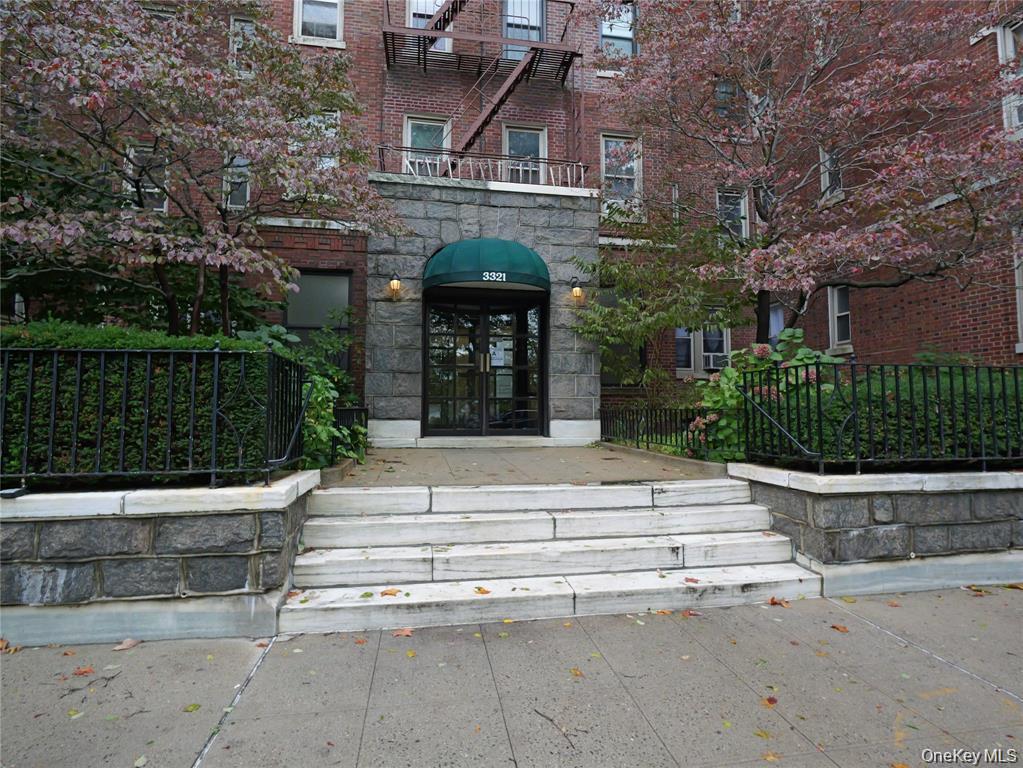 3321 Bruckner Boulevard Unit 5J, Bronx NY 10461