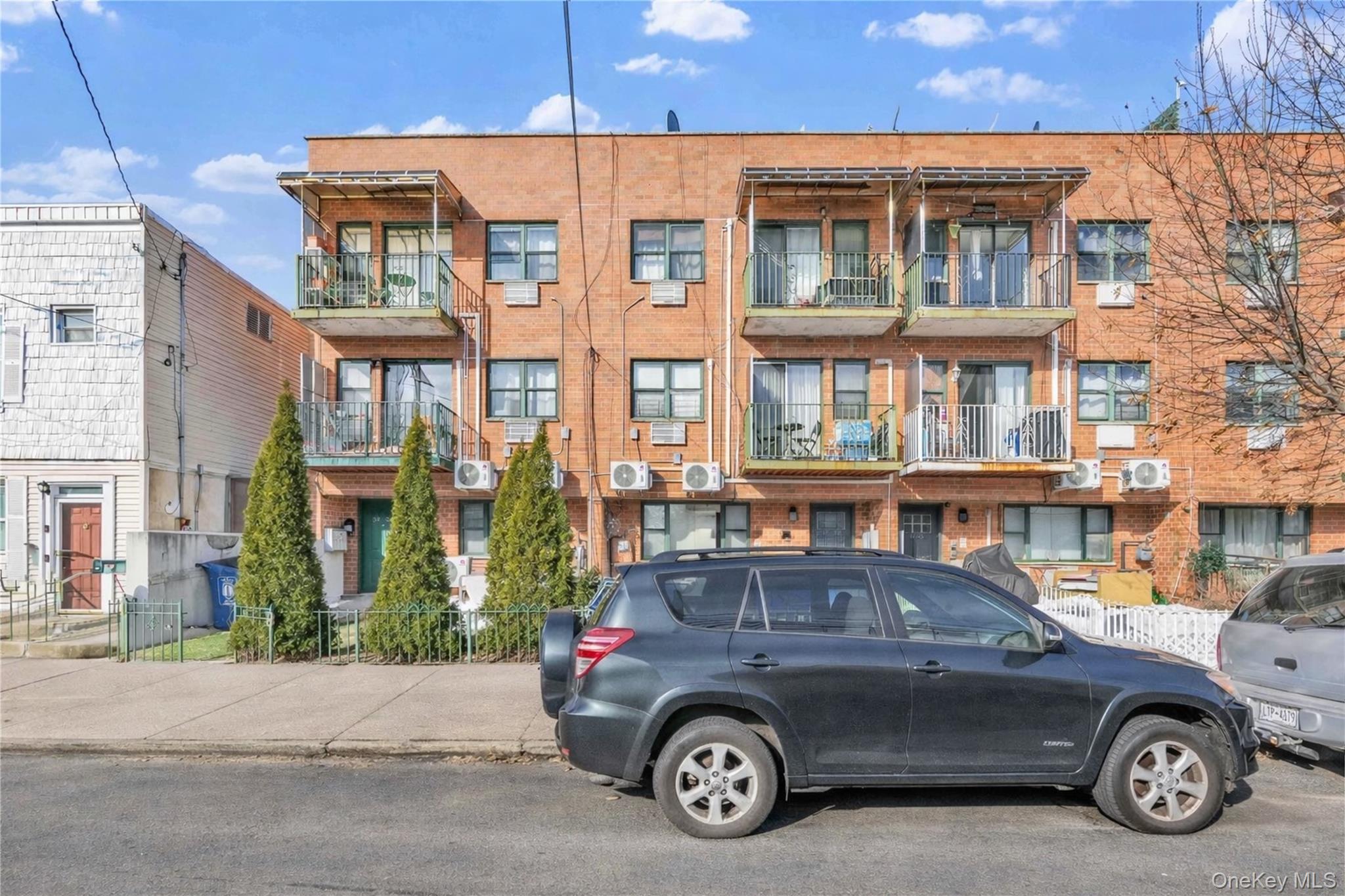 34-46 10th Street, Astoria NY 11106