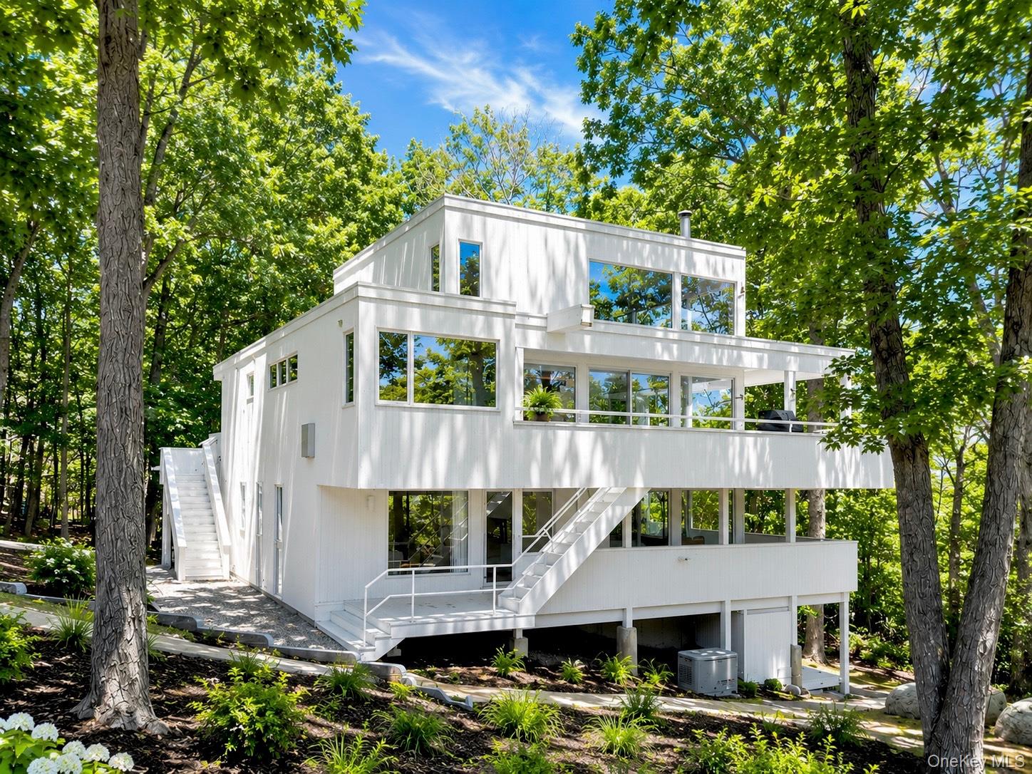 7 Fox Hollow Road, Shelter Island NY 11964