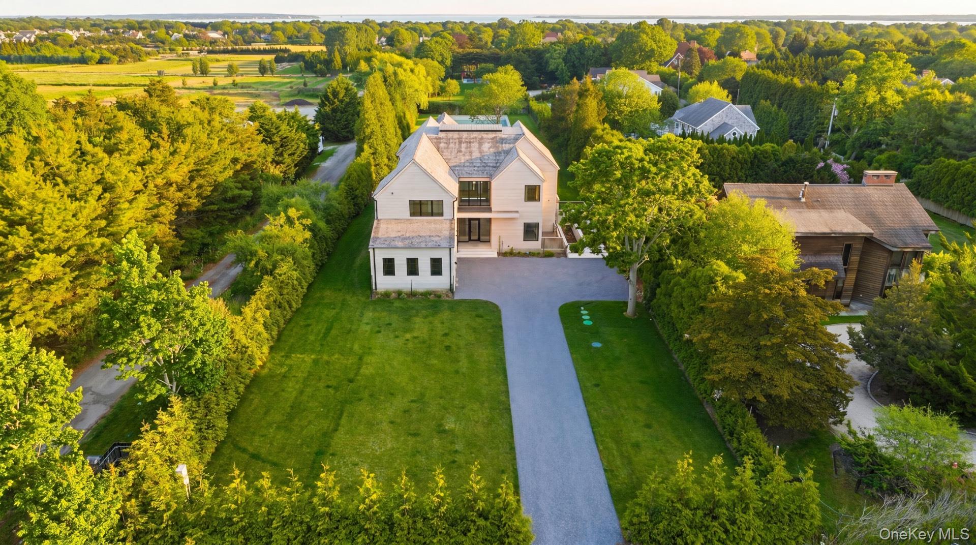 50 Tuckahoe Lane, Southampton NY 11968
