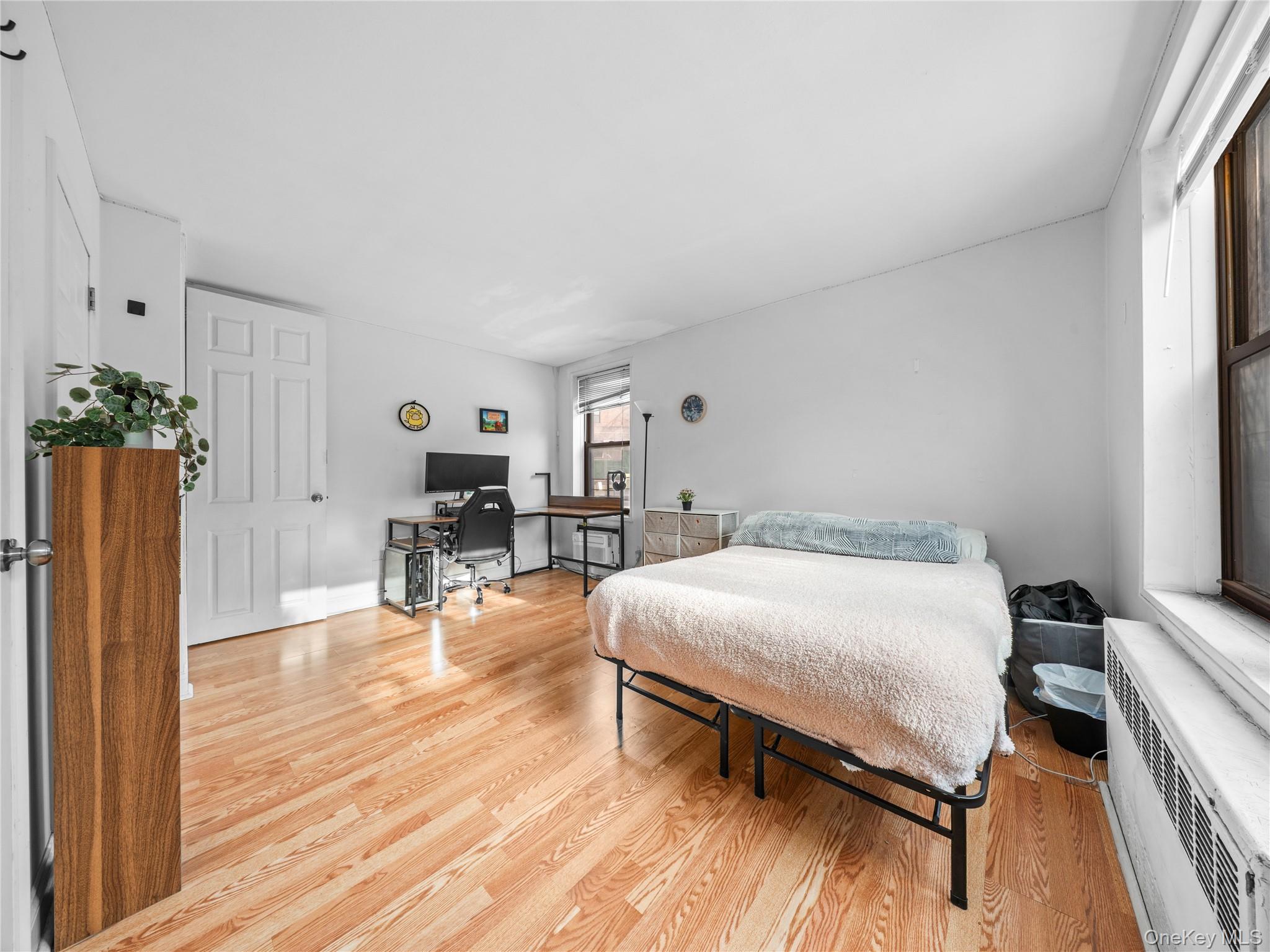 35-20 Leverich Street Unit 209, Jackson Heights NY 11372