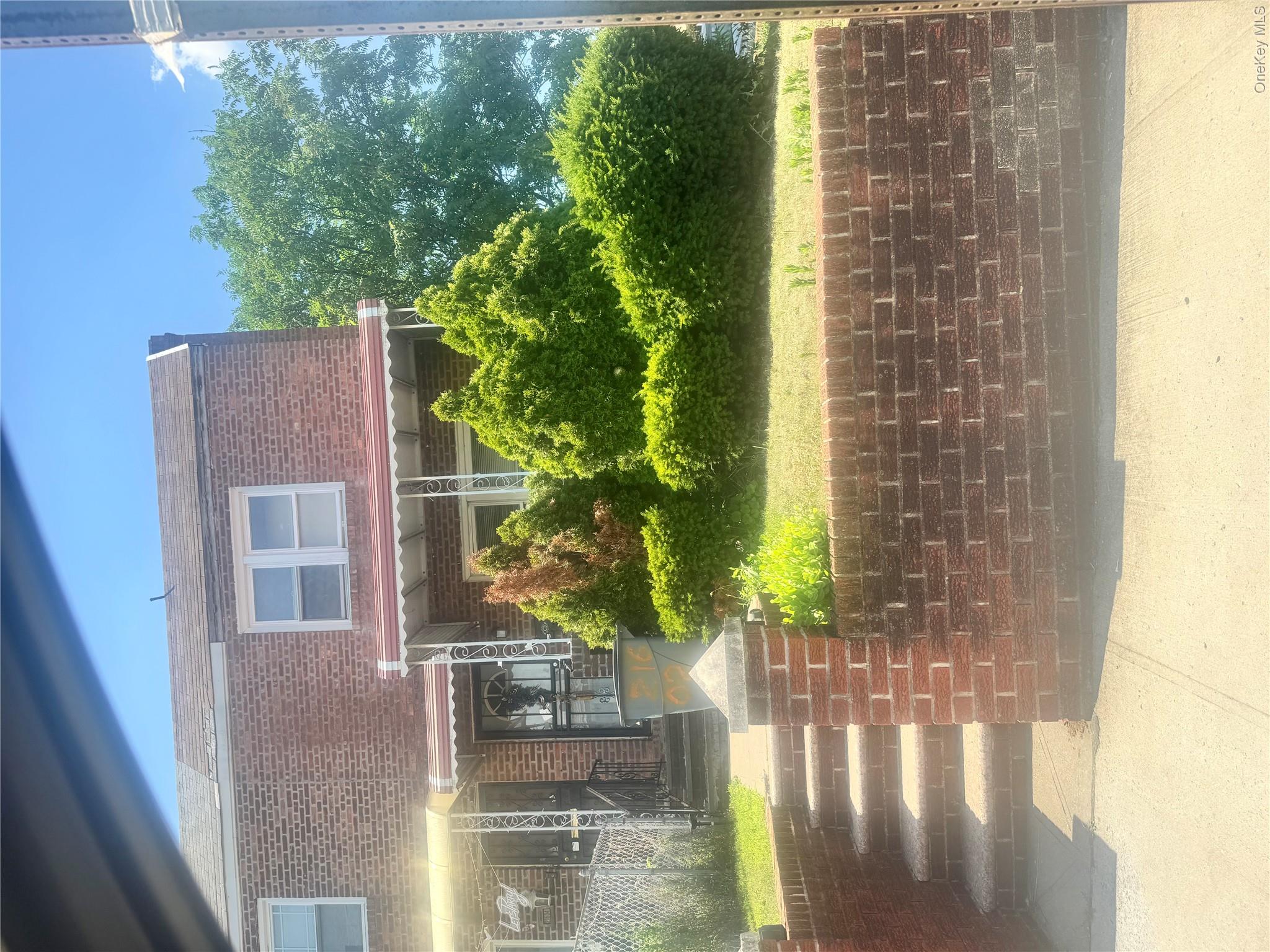 21602 115th Court, Cambria Heights NY 11411