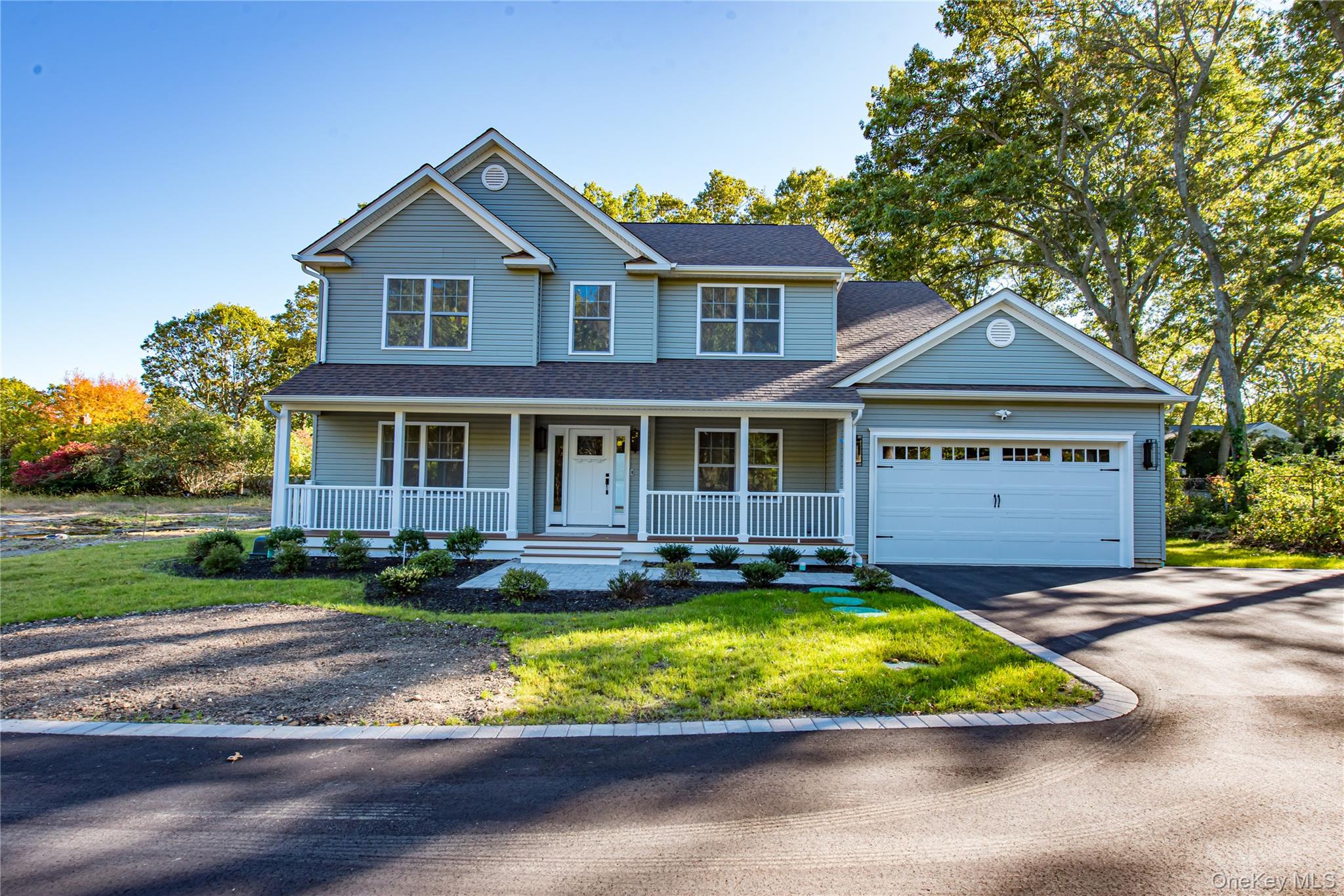 457 Pond Path, East Setauket NY 11733