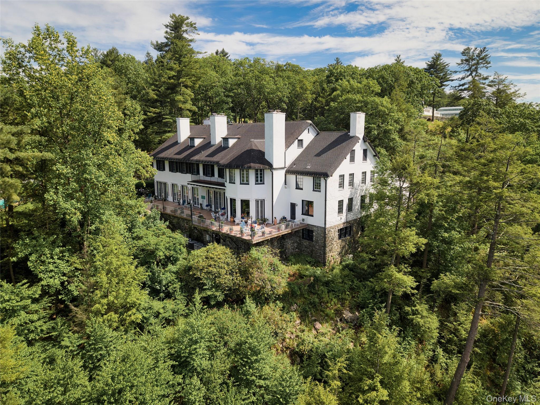 225 E Lake Road, Tuxedo Park NY 10987