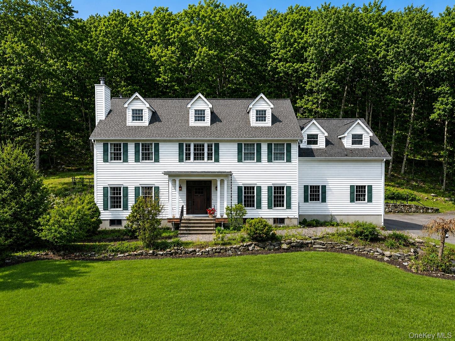 580 Oscawana Lake Road, Putnam Valley NY 10579