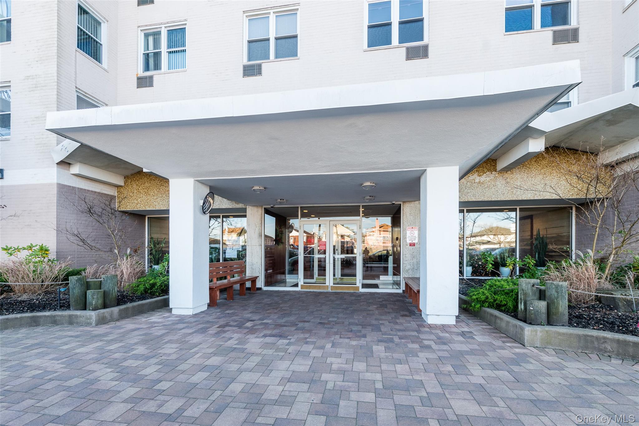 522 Shore Road Unit 2AA, Long Beach NY 11561