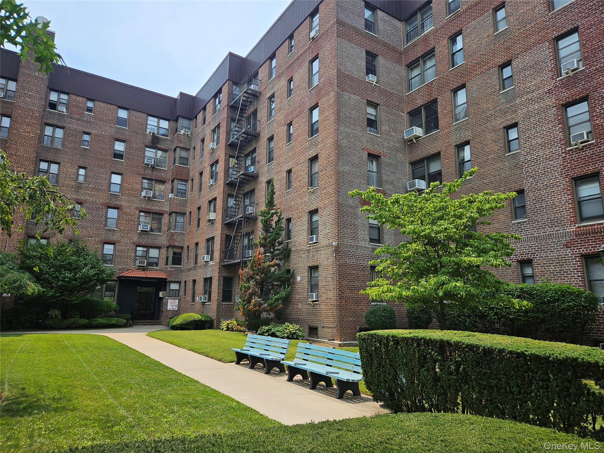 2220 Burnett Street Unit 1G, Brooklyn NY 11229