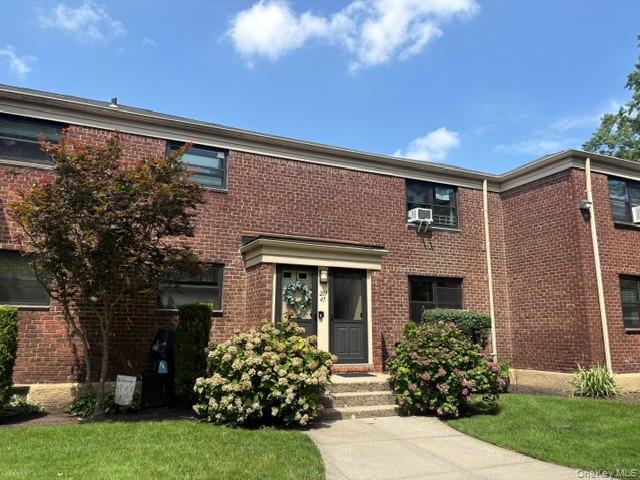 21947 74th Avenue Unit A1, Oakland Gardens NY 11364