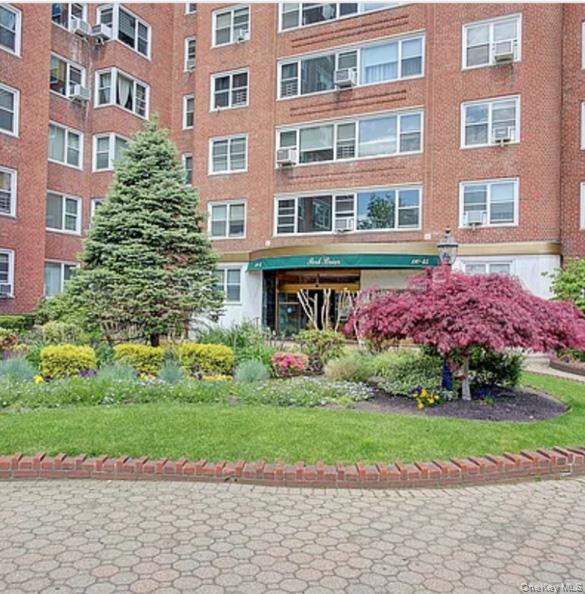 110-45 Queens BLvd Unit 215, Forest Hills NY 11375