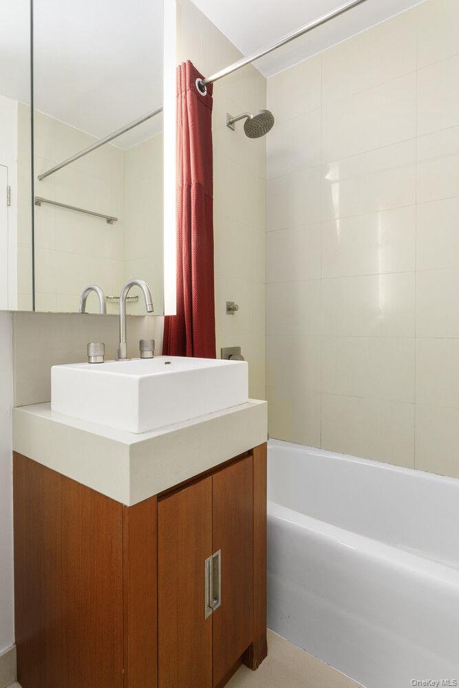 450 W 17TH Street Unit 1901, Manhattan NY 10011