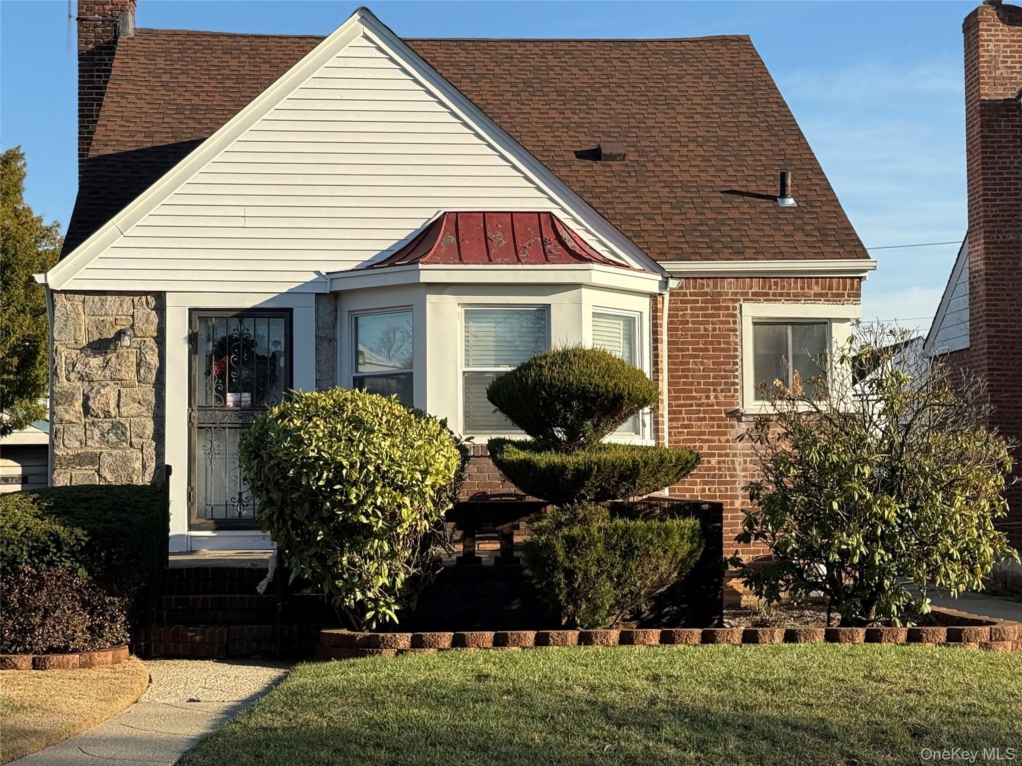 98 Locustwood Boulevard, Elmont NY 11003