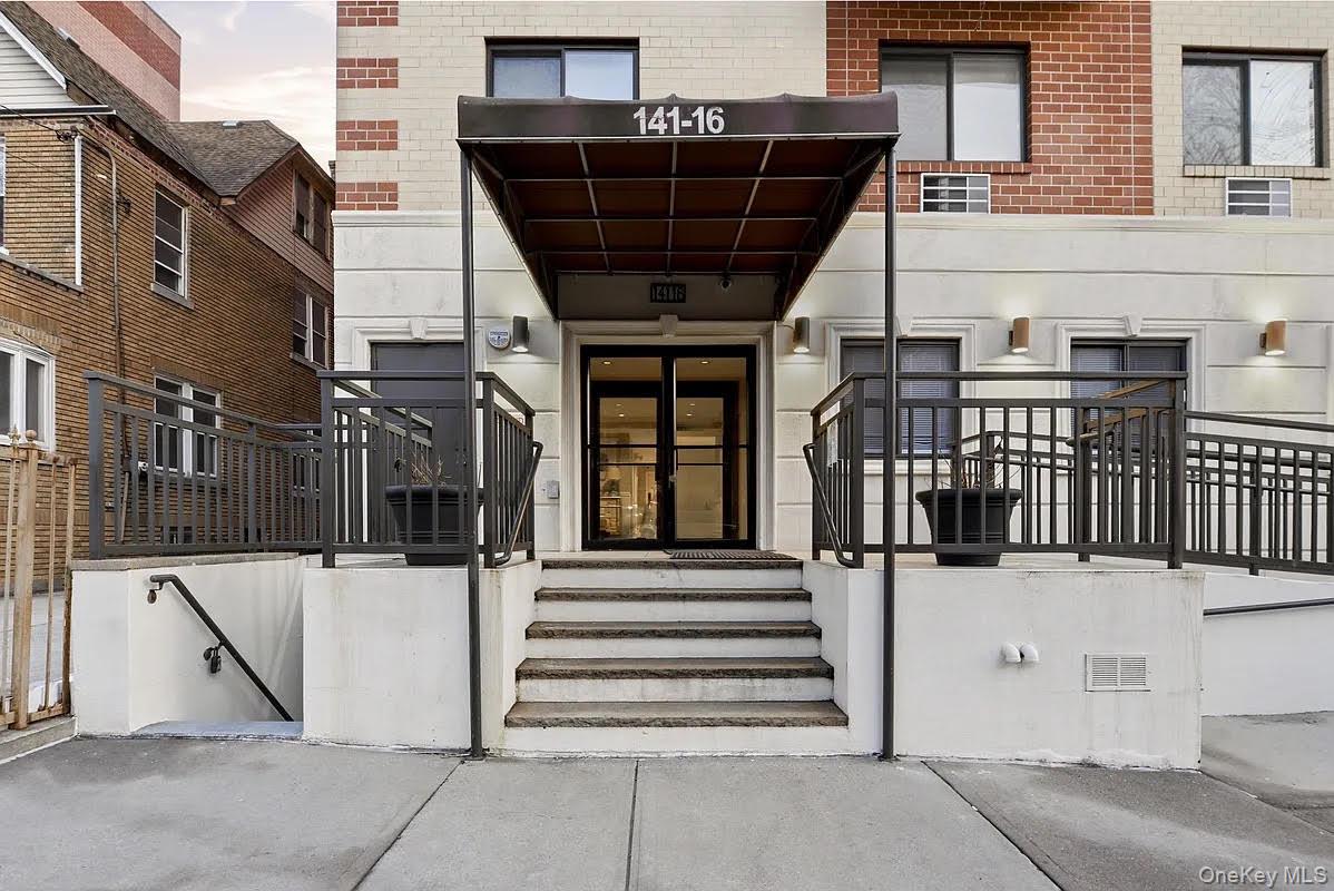 14116 84th Drive Unit 3D, Briarwood NY 11435