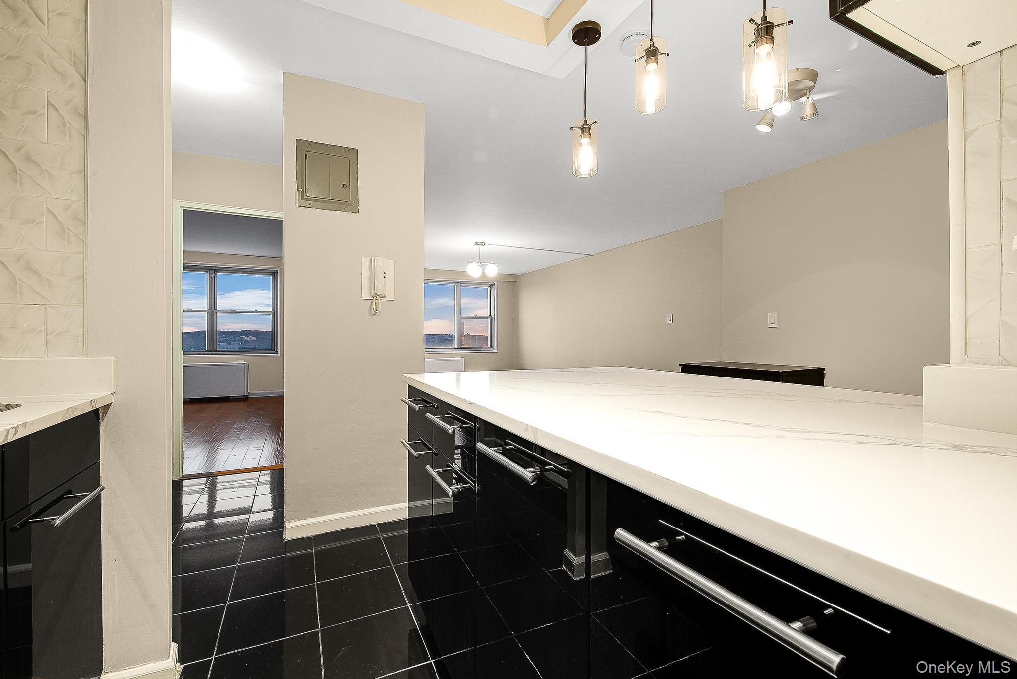 70-25 Yellowstone Boulevard Unit 14O, Forest Hills NY 11375