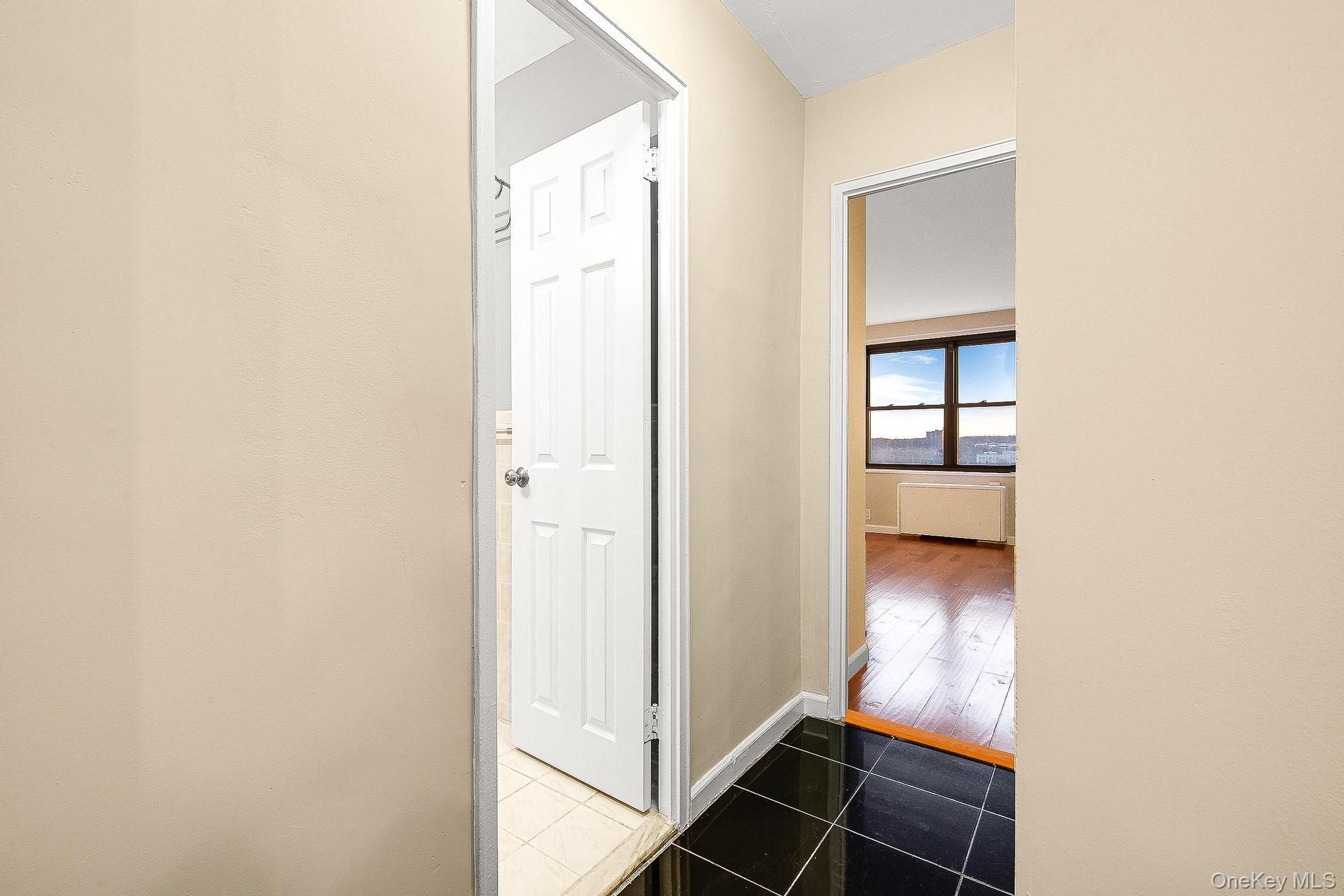 70-25 Yellowstone Boulevard Unit 14O, Forest Hills NY 11375