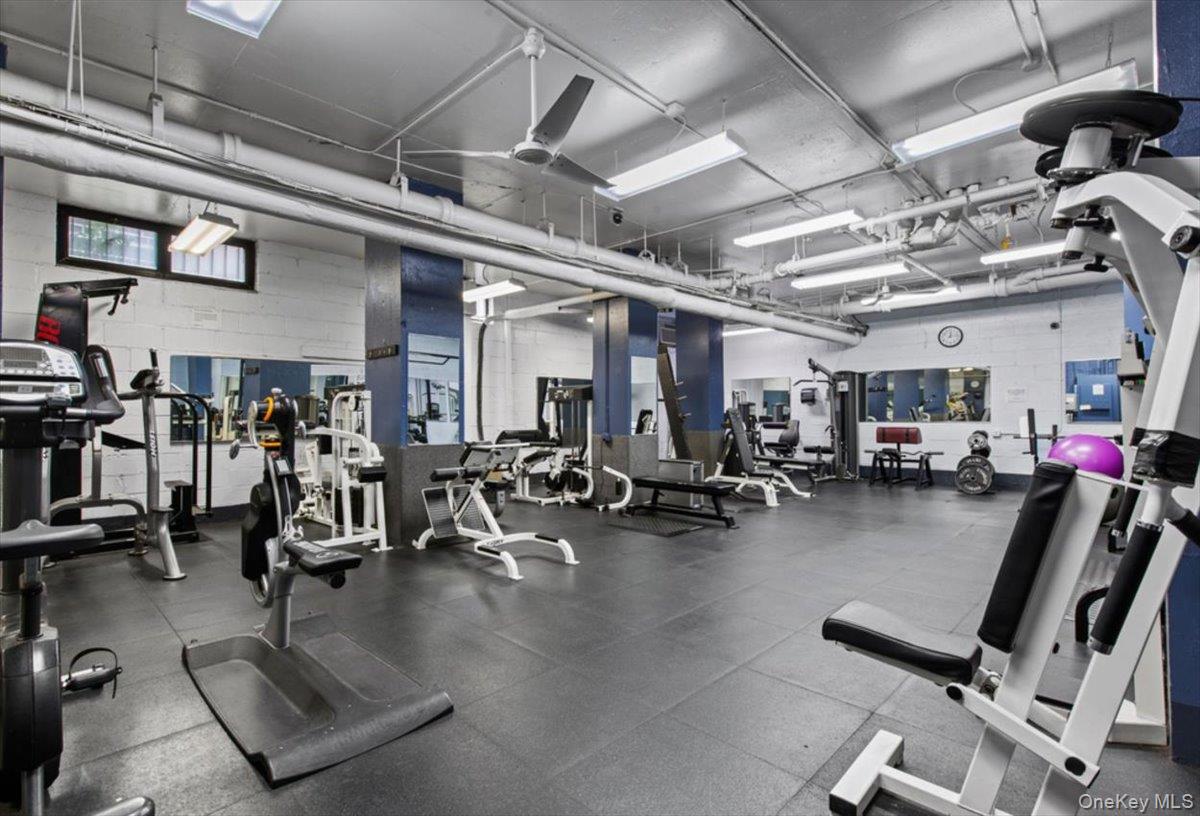 70-25 Yellowstone Boulevard Unit 14O, Forest Hills NY 11375