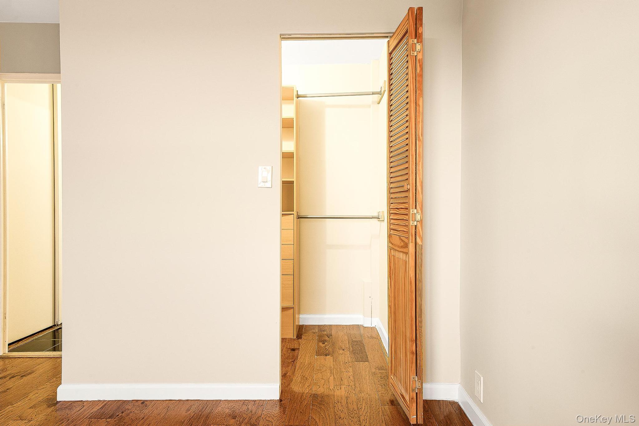 70-25 Yellowstone Boulevard Unit 14O, Forest Hills NY 11375