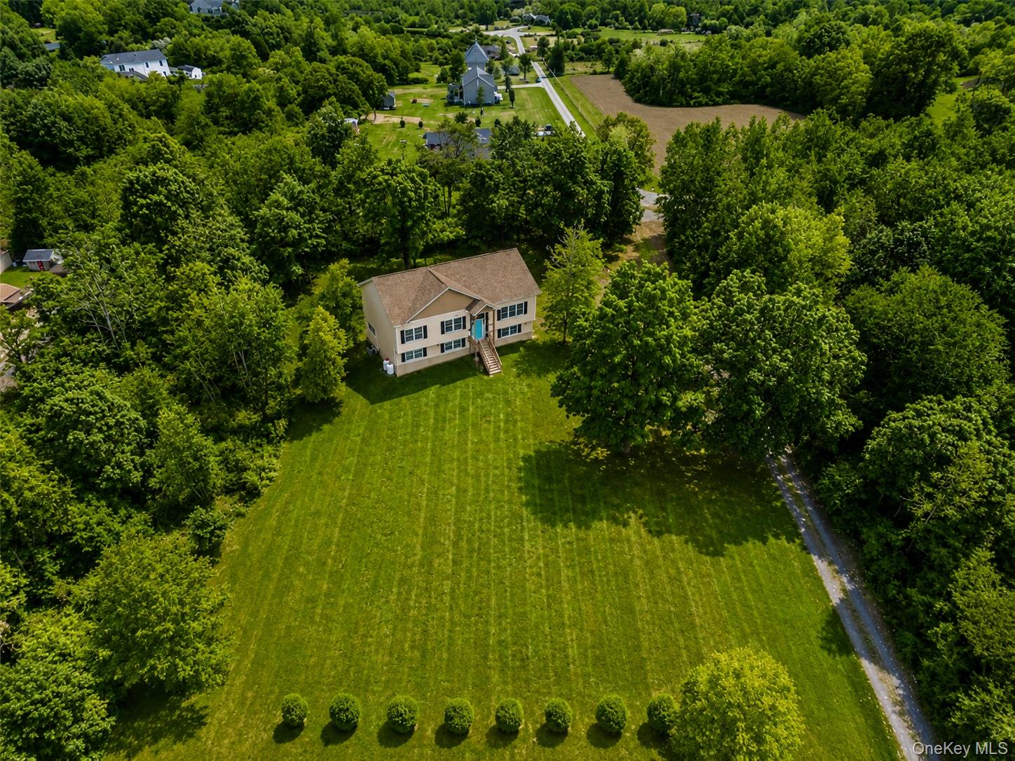 9 Jake Henry Drive, Marlboro NY 12542